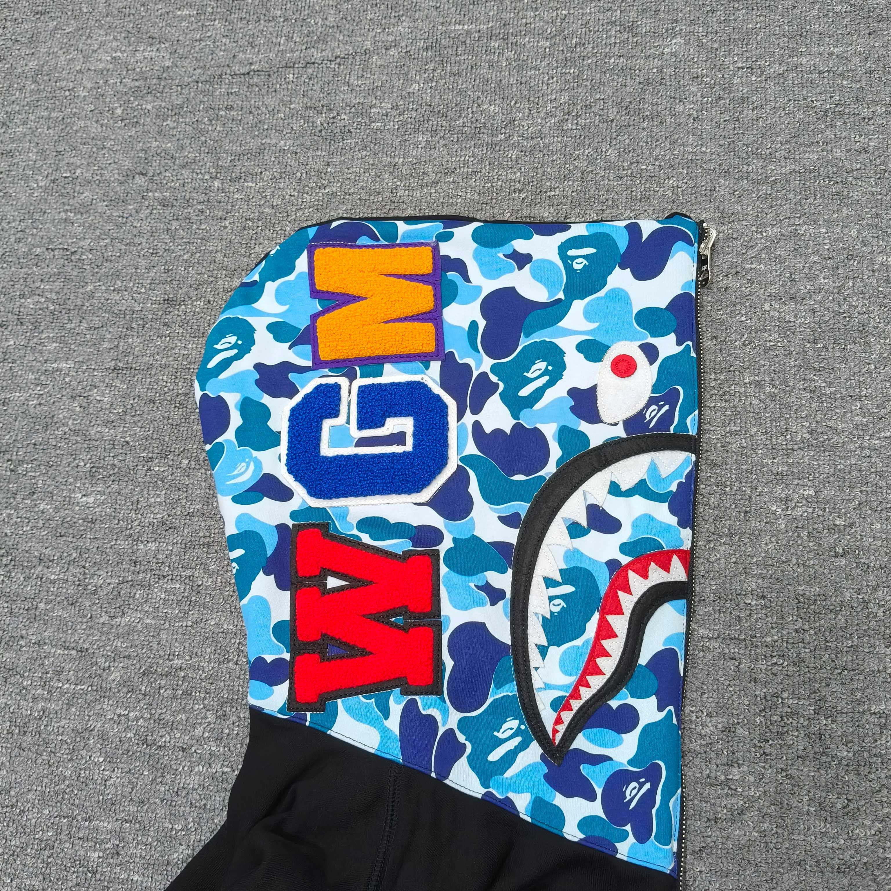 A BATHING APE BAPE   FW25 双面穿   鲨鱼拉链外套  男女同款 内外鸳鸯 黑蓝