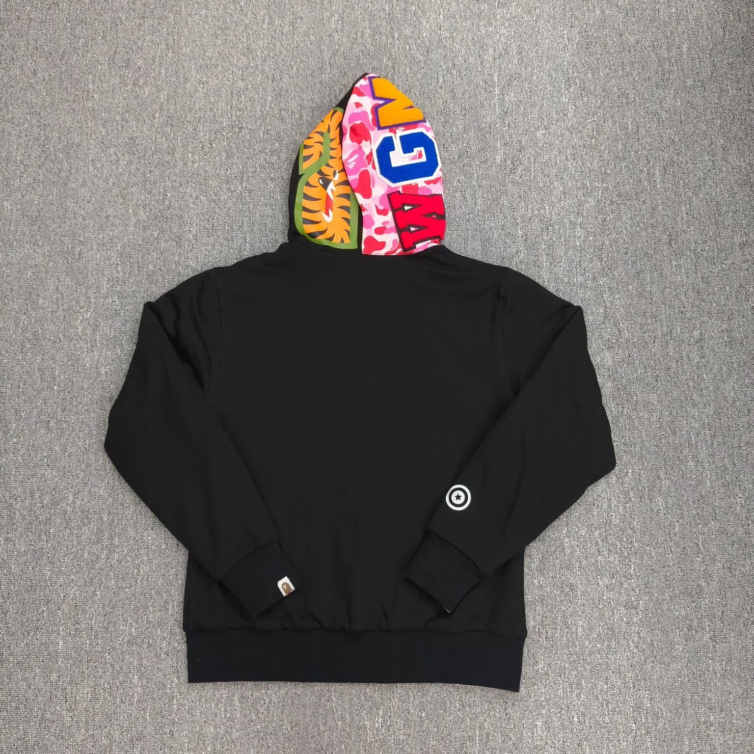 A BATHING APE BAPE   FW25 双面穿   鲨鱼拉链外套  男女同款 内外鸳鸯 黑粉