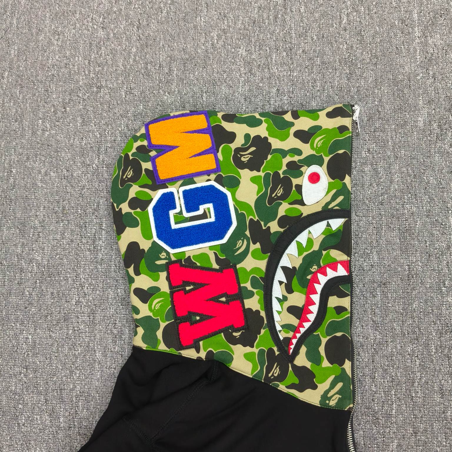 A BATHING APE BAPE   FW25 双面穿   鲨鱼拉链外套  男女同款 内外鸳鸯 黑绿