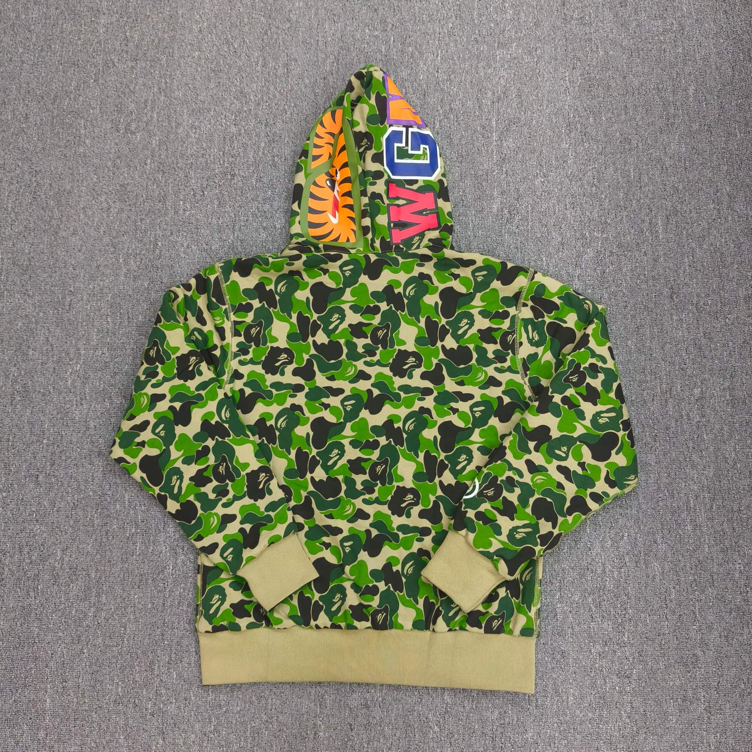 A BATHING APE BAPE   FW25 双面穿   鲨鱼拉链外套  男女同款 内外鸳鸯 黑绿