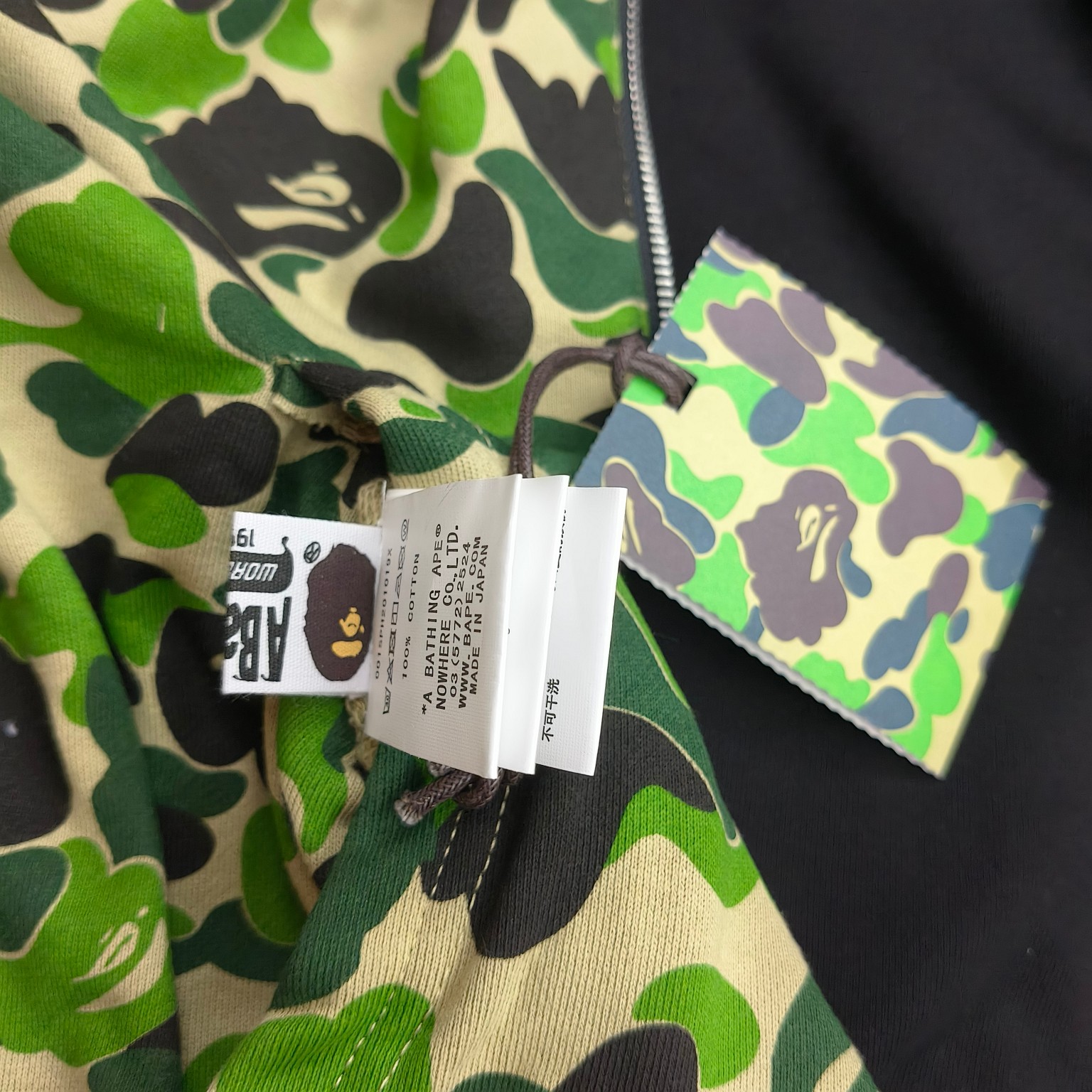A BATHING APE BAPE   FW25 双面穿   鲨鱼拉链外套  男女同款 内外鸳鸯 黑绿