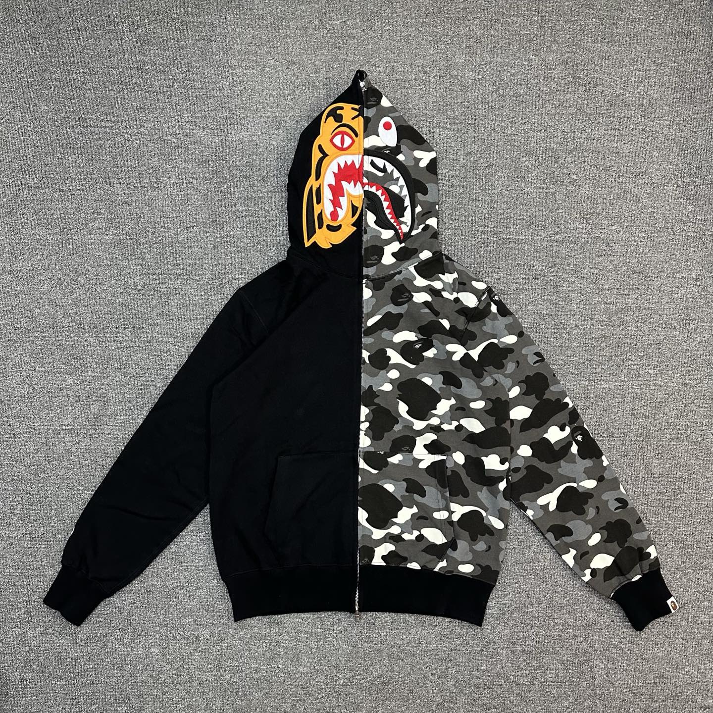 A BATHING APE BAPE  CITY CAMO FW25 CITY CAMO  鲨鱼拉链外套  男女同款  鸳鸯黑迷彩 