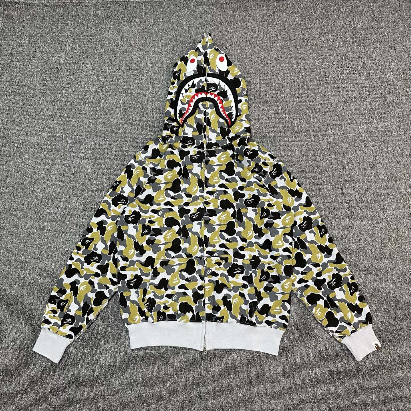 A BATHING APE BAPE  PACK系列 FW24  鲨鱼拉链外套  男女同款 迷彩黄绿