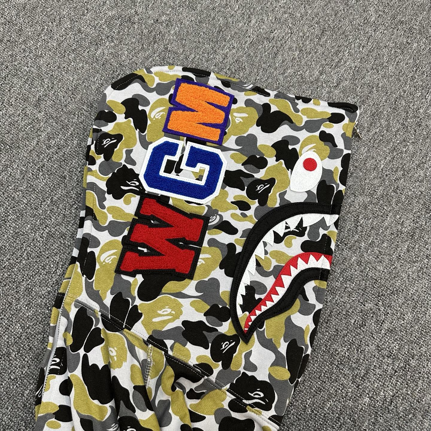 A BATHING APE BAPE  PACK系列 FW24  鲨鱼拉链外套  男女同款 迷彩黄绿
