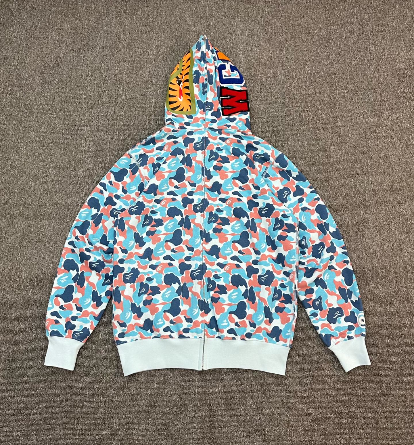A BATHING APE BAPE  PACK系列 FW24  鲨鱼拉链外套  男女同款 迷彩蓝色