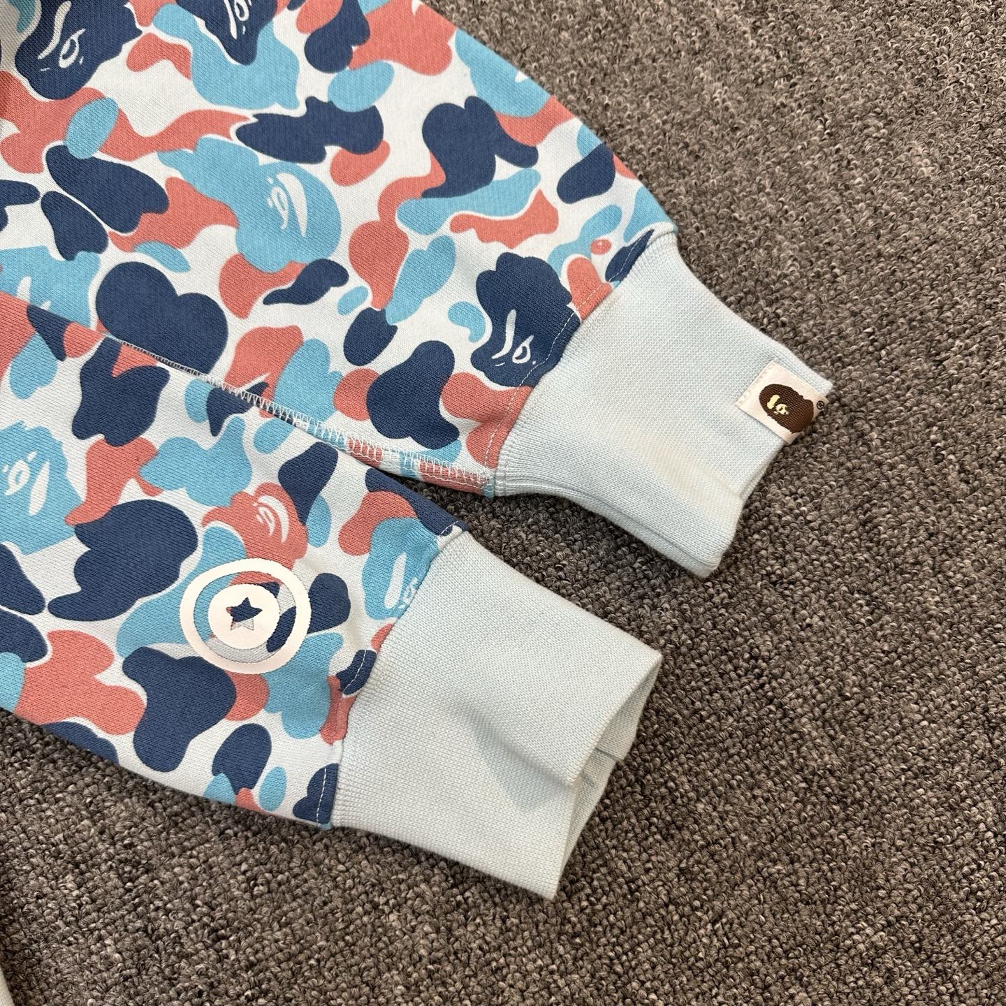 A BATHING APE BAPE  PACK系列 FW24  鲨鱼拉链外套  男女同款 迷彩蓝色