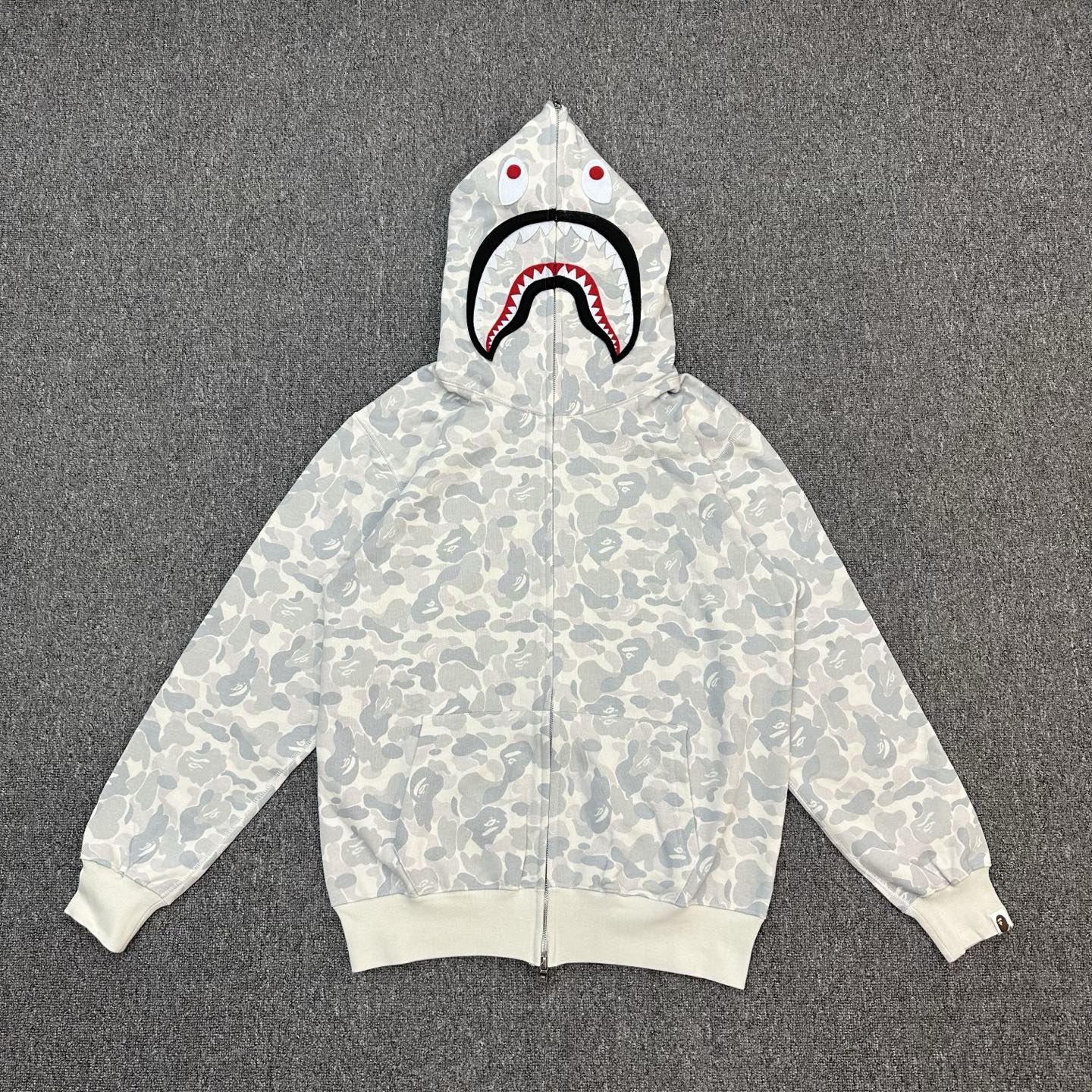 A BATHING APE BAPE  PACK系列 FW24  鲨鱼拉链外套  男女同款 白灰色