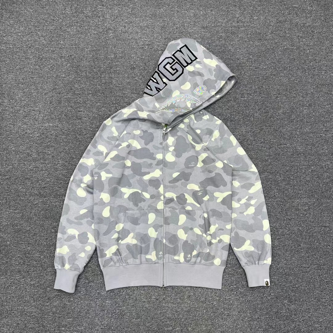 A BATHING APE BAPE  CITY CAMO SHARK HOODIE  夜光 镭射 鲨鱼拉链外套  男女同款 灰色