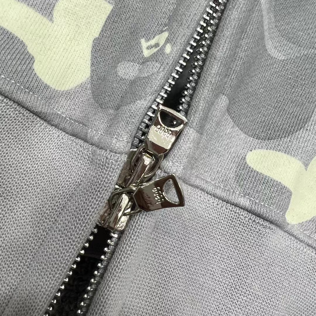 A BATHING APE BAPE  CITY CAMO SHARK HOODIE  夜光 镭射 鲨鱼拉链外套  男女同款 灰色