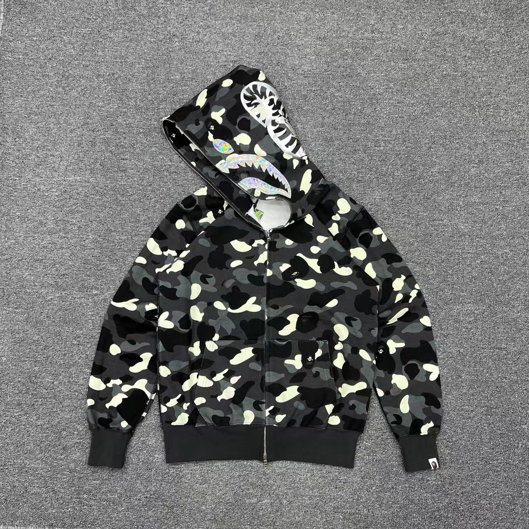 A BATHING APE BAPE  CITY CAMO SHARK HOODIE  夜光 鲨鱼拉链外套  男女同款 黑色