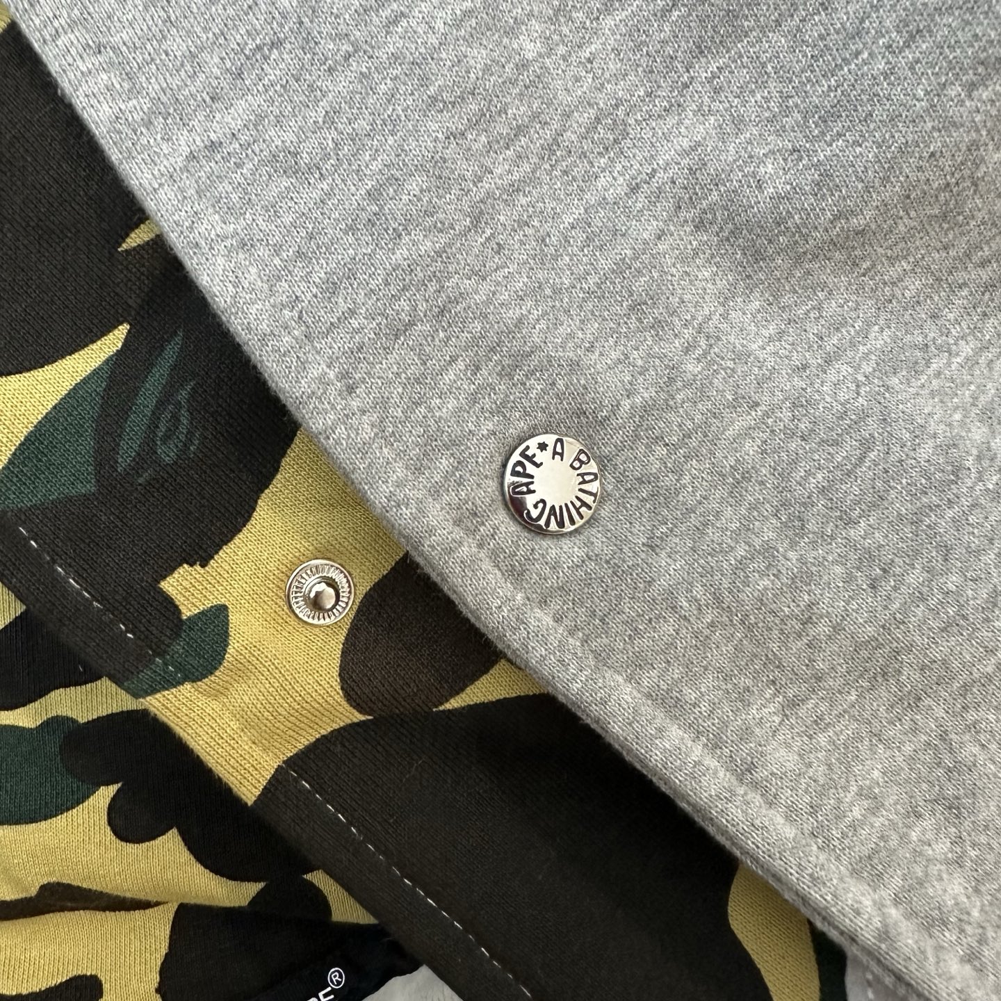 A BATHING APE BAPE  双帽  鲨鱼拉链外套  男女同款 灰色  