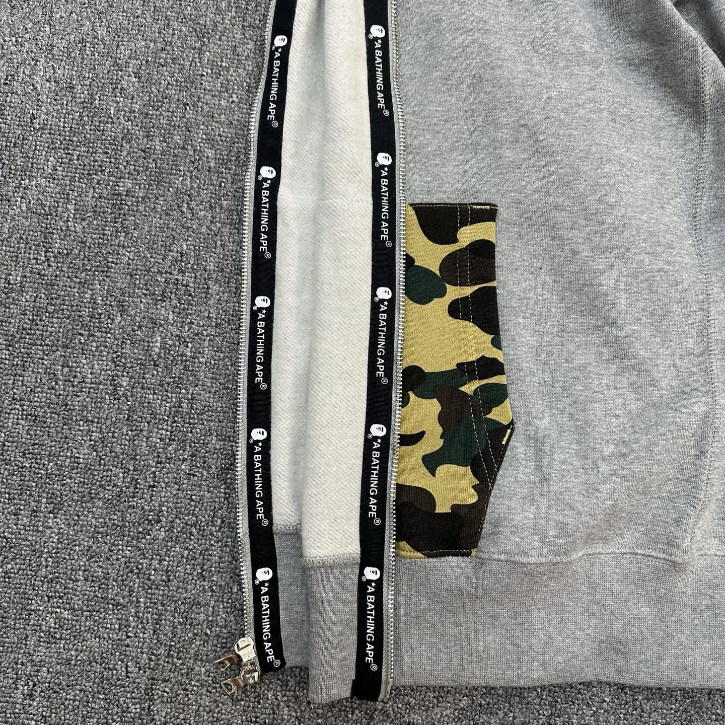 A BATHING APE BAPE  双帽  鲨鱼拉链外套  男女同款 灰色  