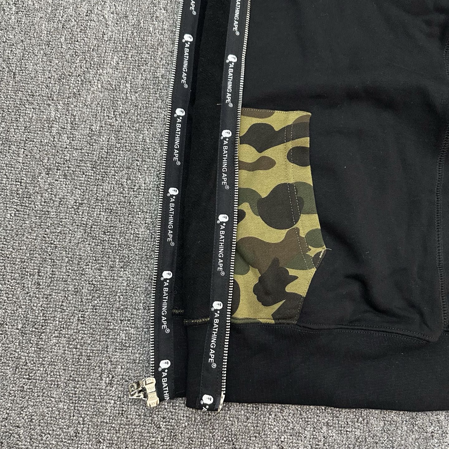 A BATHING APE BAPE  双帽  鲨鱼拉链外套  男女同款 黑色绿