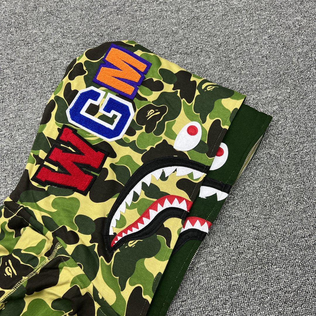 A BATHING APE BAPE  双帽  鲨鱼拉链外套  男女同款 绿色