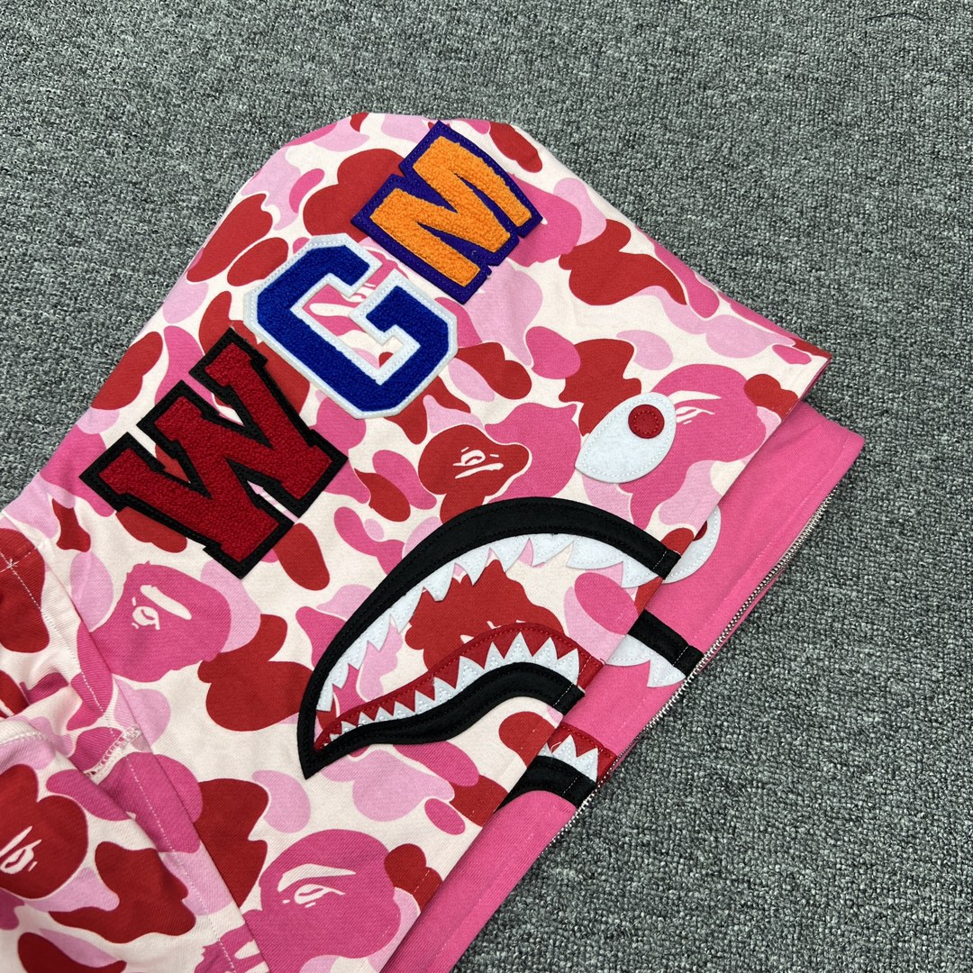 A BATHING APE BAPE  双帽  鲨鱼拉链外套  男女同款 粉色