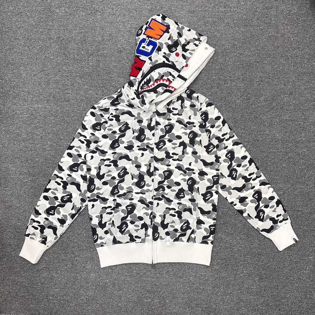 A BATHING APE BAPE  双帽  鲨鱼拉链外套  男女同款 黑白奶牛