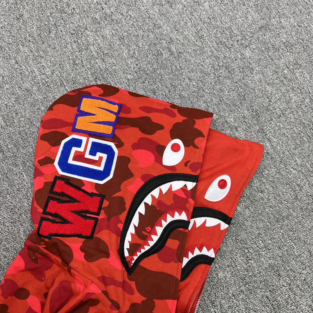 A BATHING APE BAPE  双帽  鲨鱼拉链外套  男女同款 红色  1G80-115-022