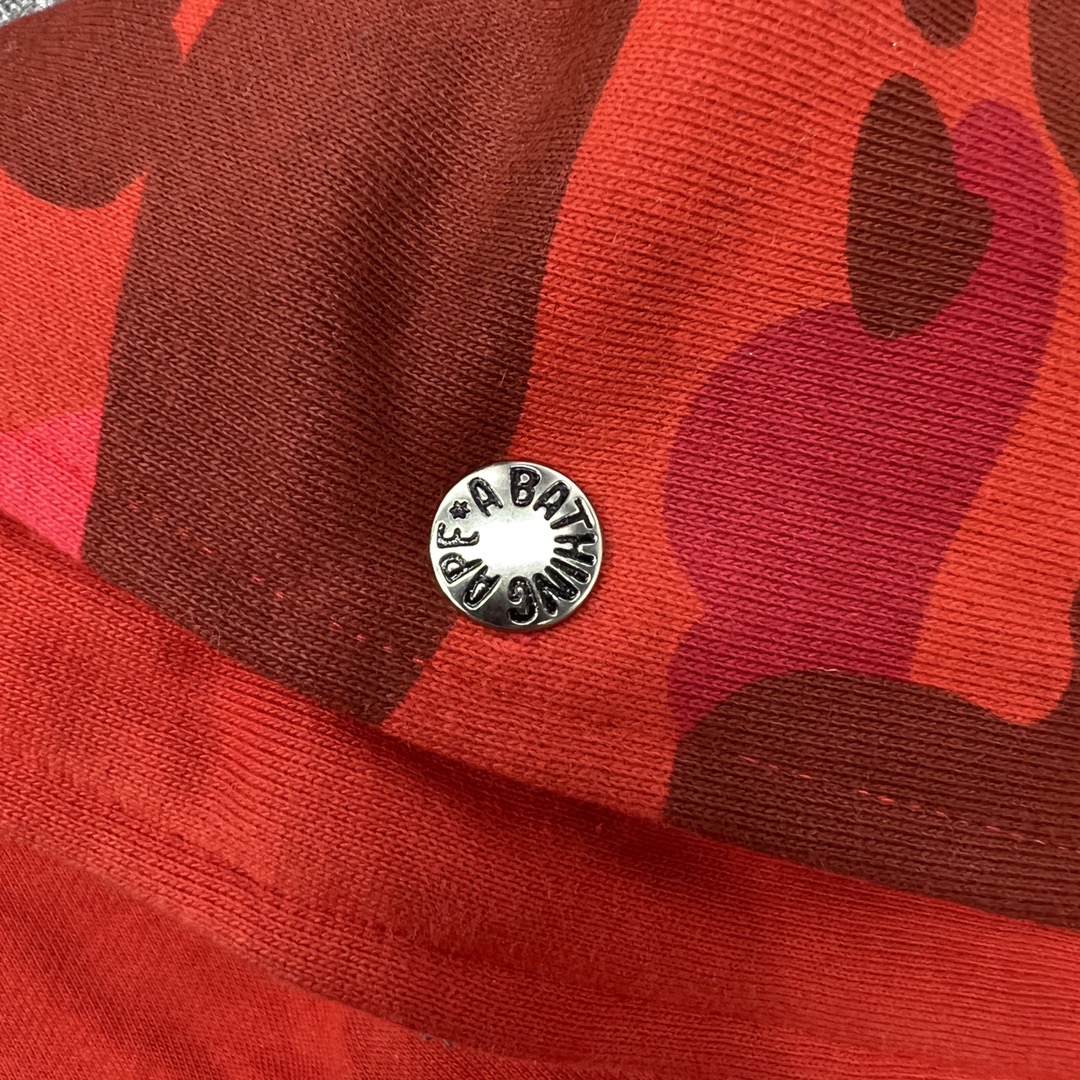 A BATHING APE BAPE  双帽  鲨鱼拉链外套  男女同款 红色  1G80-115-022