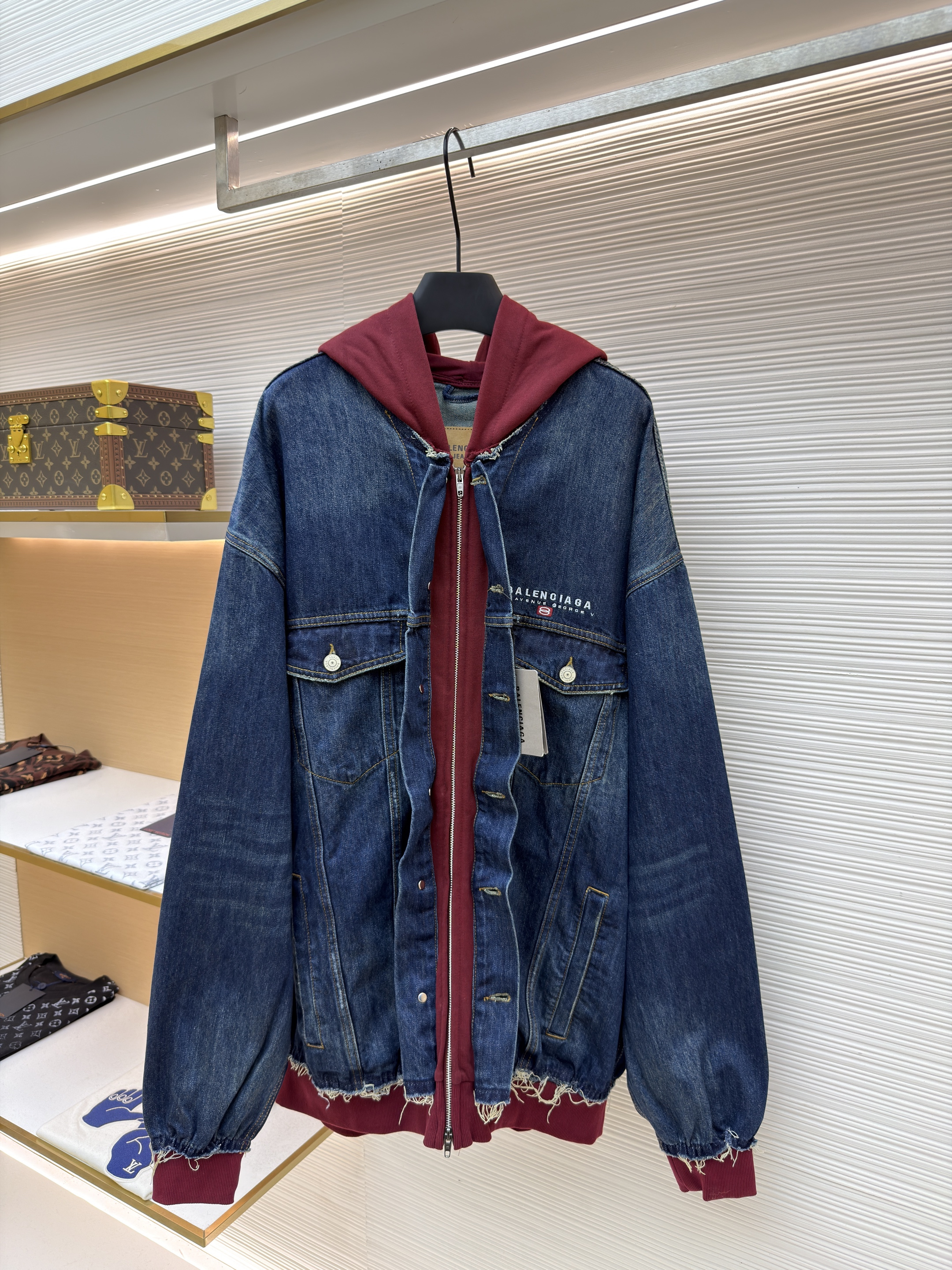 Balenciaga 巴黎世家 拼接刺绣牛仔兜帽外套 牛仔衣 夹克 长袖 蓝色 C0