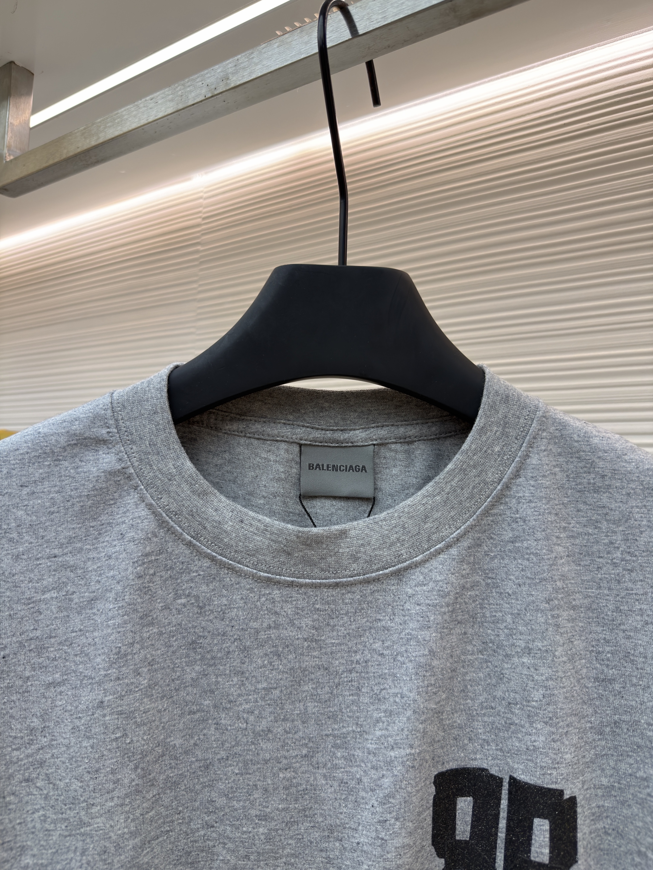 Balenciaga 巴黎世家 细闪胶带印花圆领短袖 T恤 圆领 夏季 黑色 灰色 A0 