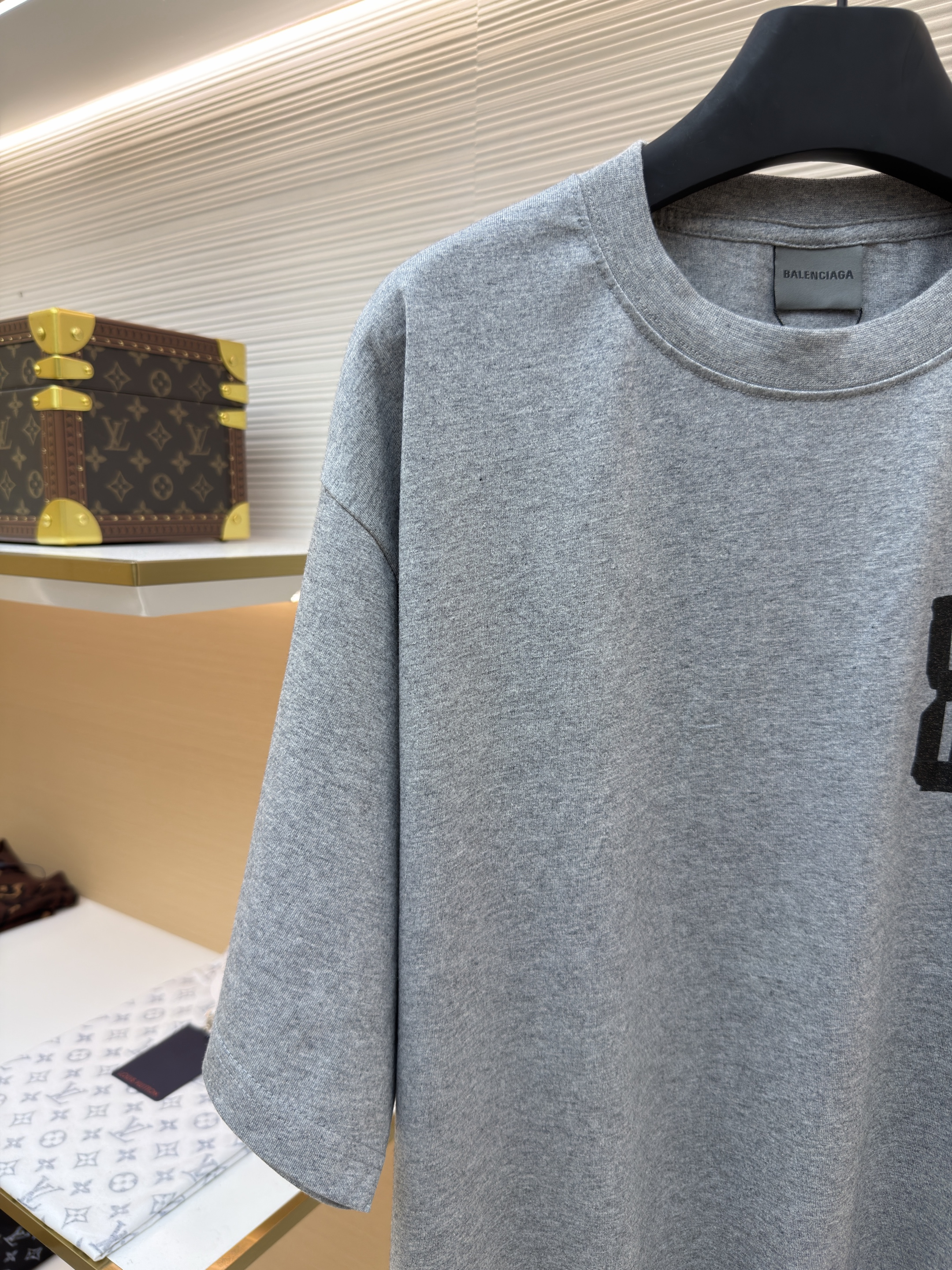Balenciaga 巴黎世家 细闪胶带印花圆领短袖 T恤 圆领 夏季 黑色 灰色 A0 