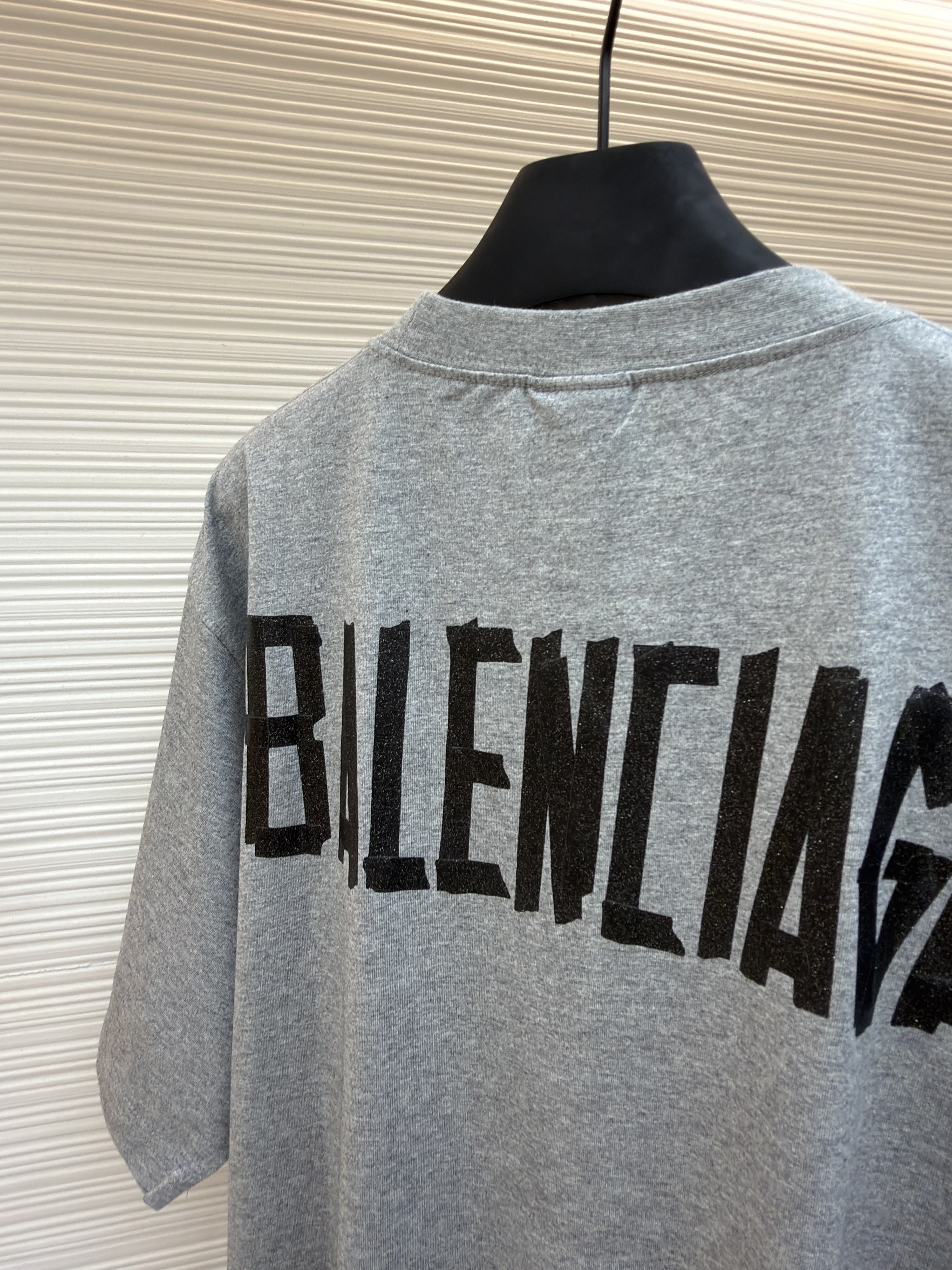 Balenciaga 巴黎世家 细闪胶带印花圆领短袖 T恤 圆领 夏季 黑色 灰色 A0 