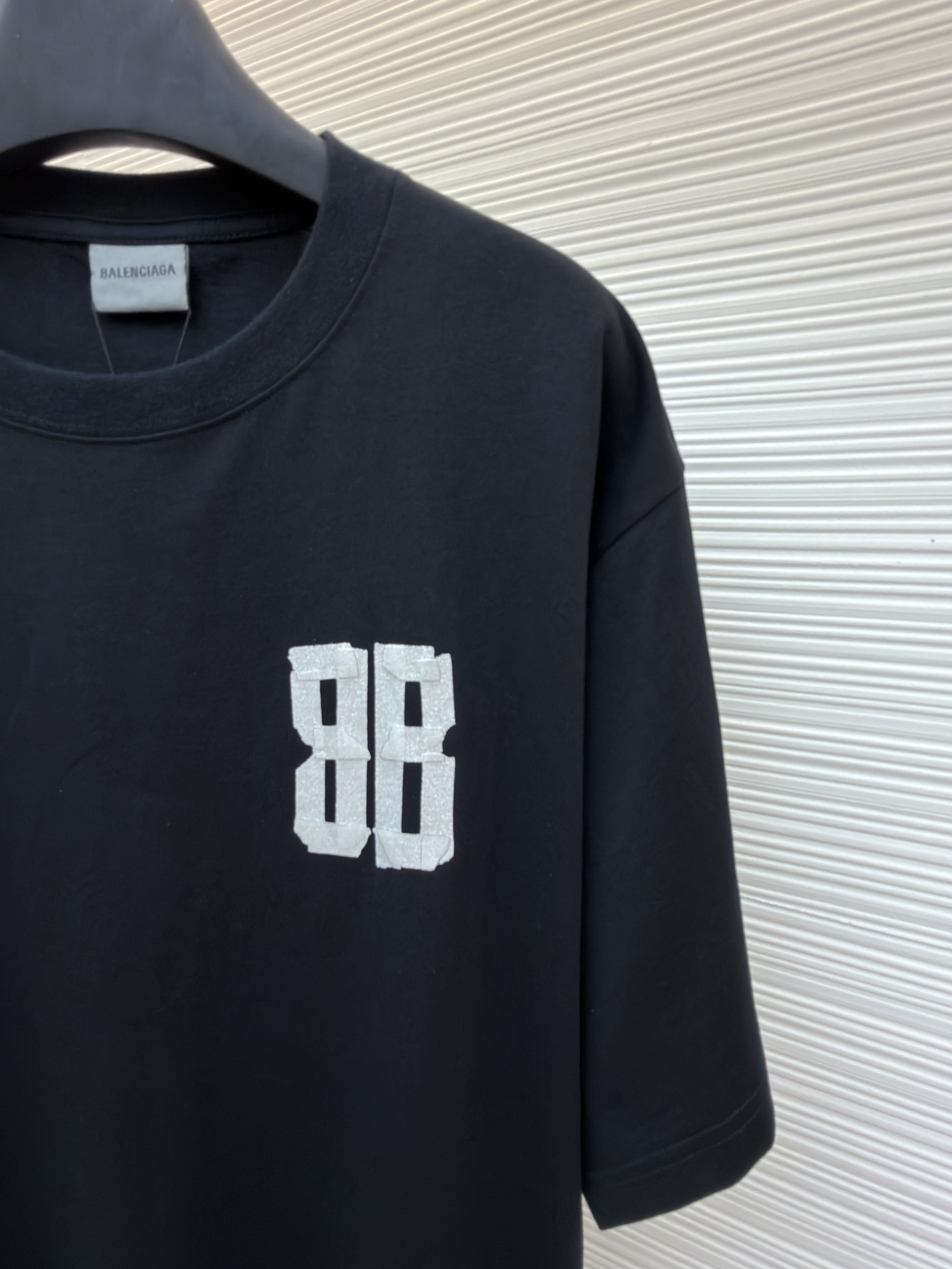 Balenciaga 巴黎世家 细闪胶带印花圆领短袖 T恤 圆领 夏季 黑色 灰色 A0 
