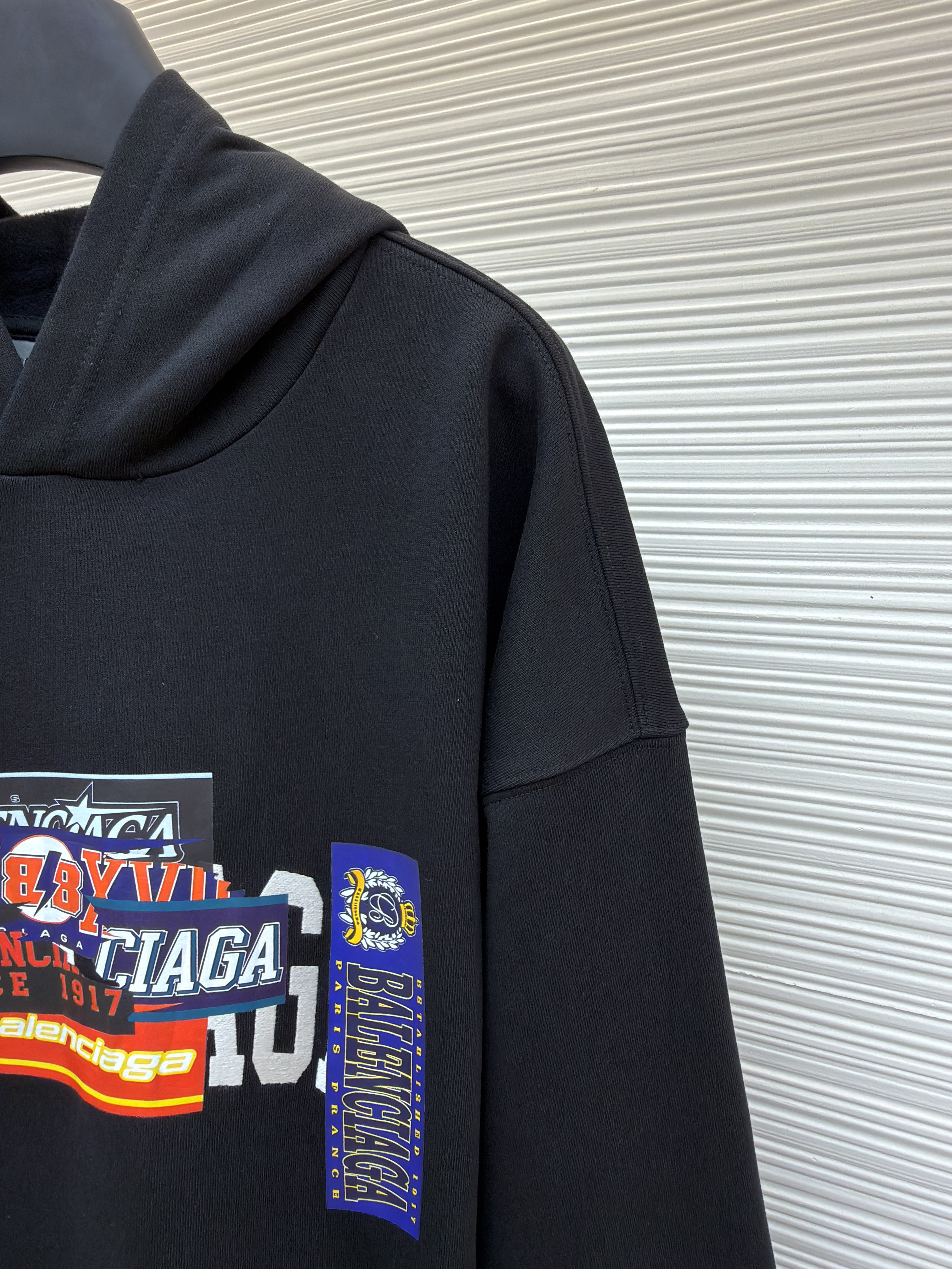 Balenciaga 巴黎世家 Bumper Stickers连帽卫衣 外套 连帽衫 长袖 秋冬 黑色 B0