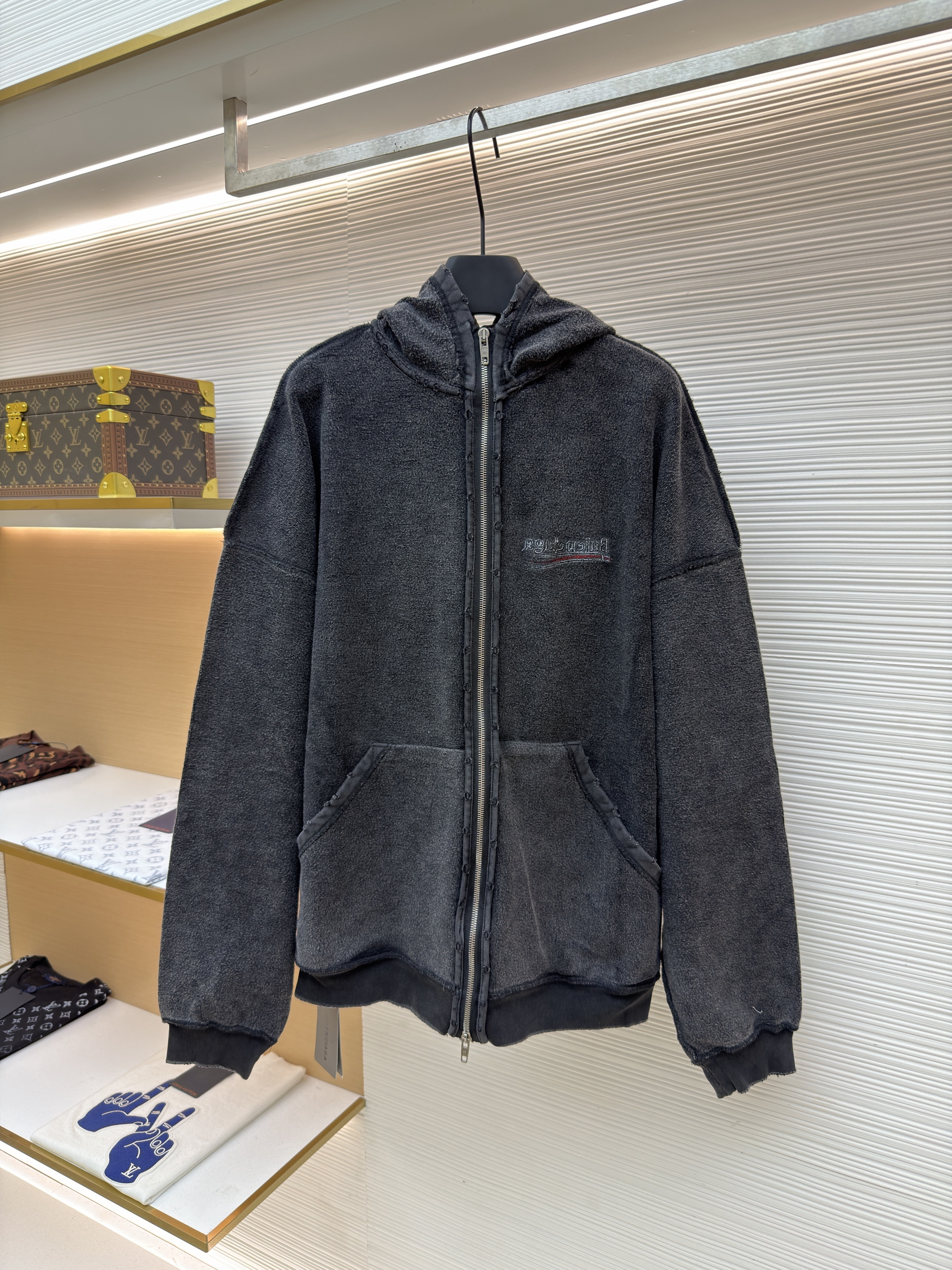 Balenciaga 巴黎世家 做旧反转可乐拉链连帽卫衣 夹克 外套 连帽衫 长袖 秋冬 深灰色 B0