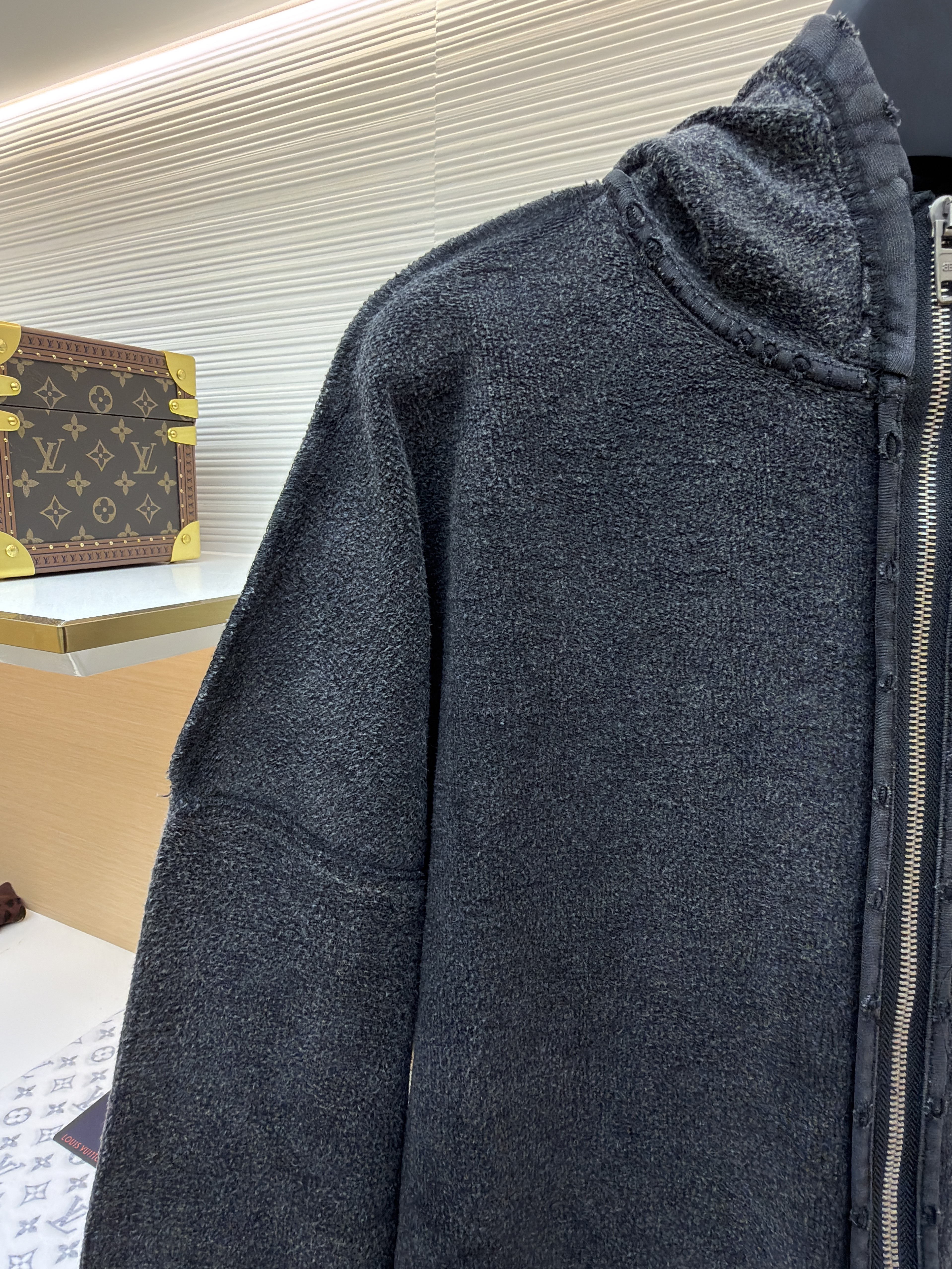 Balenciaga 巴黎世家 做旧反转可乐拉链连帽卫衣 夹克 外套 连帽衫 长袖 秋冬 深灰色 B0