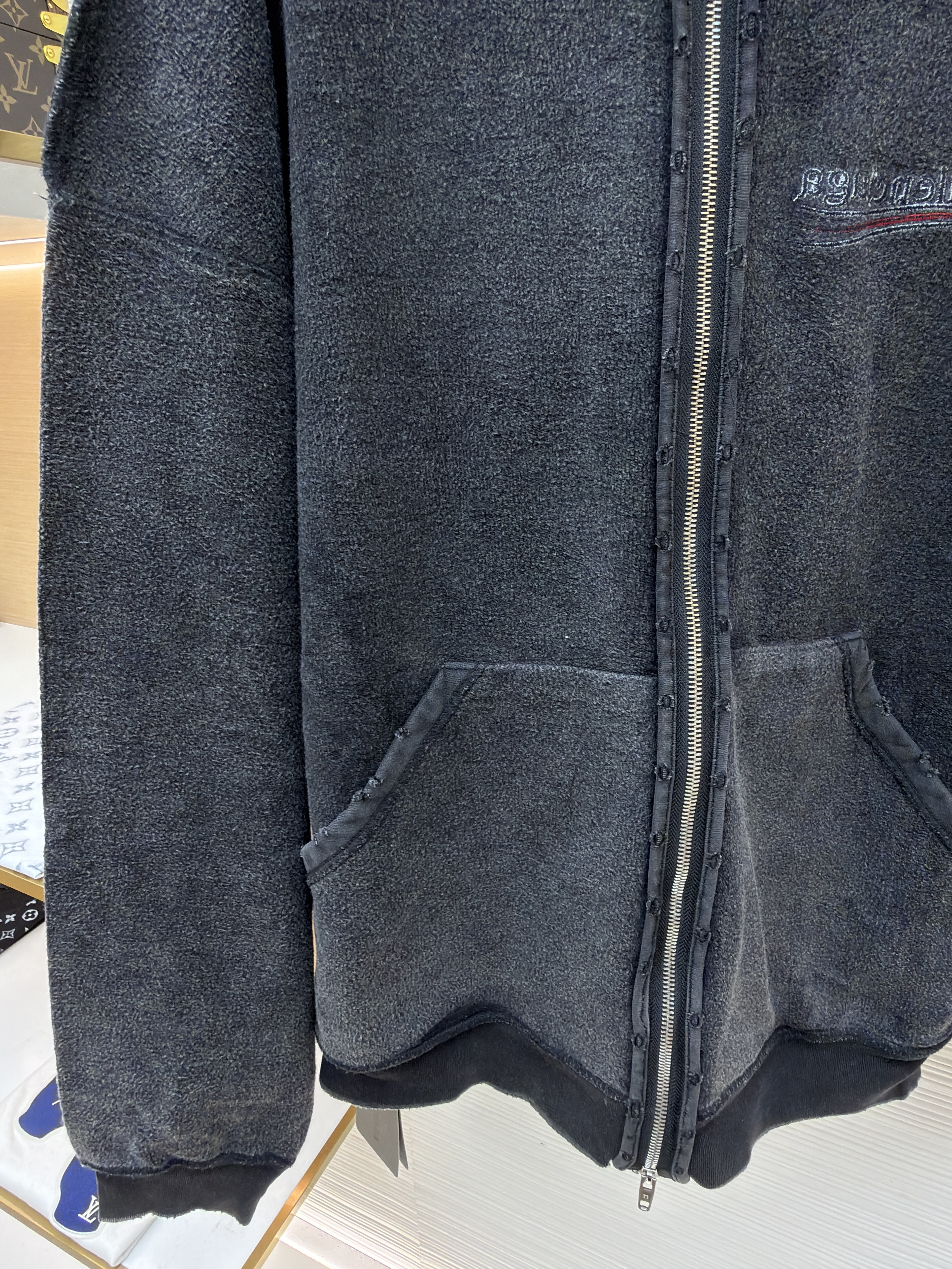 Balenciaga 巴黎世家 做旧反转可乐拉链连帽卫衣 夹克 外套 连帽衫 长袖 秋冬 深灰色 B0