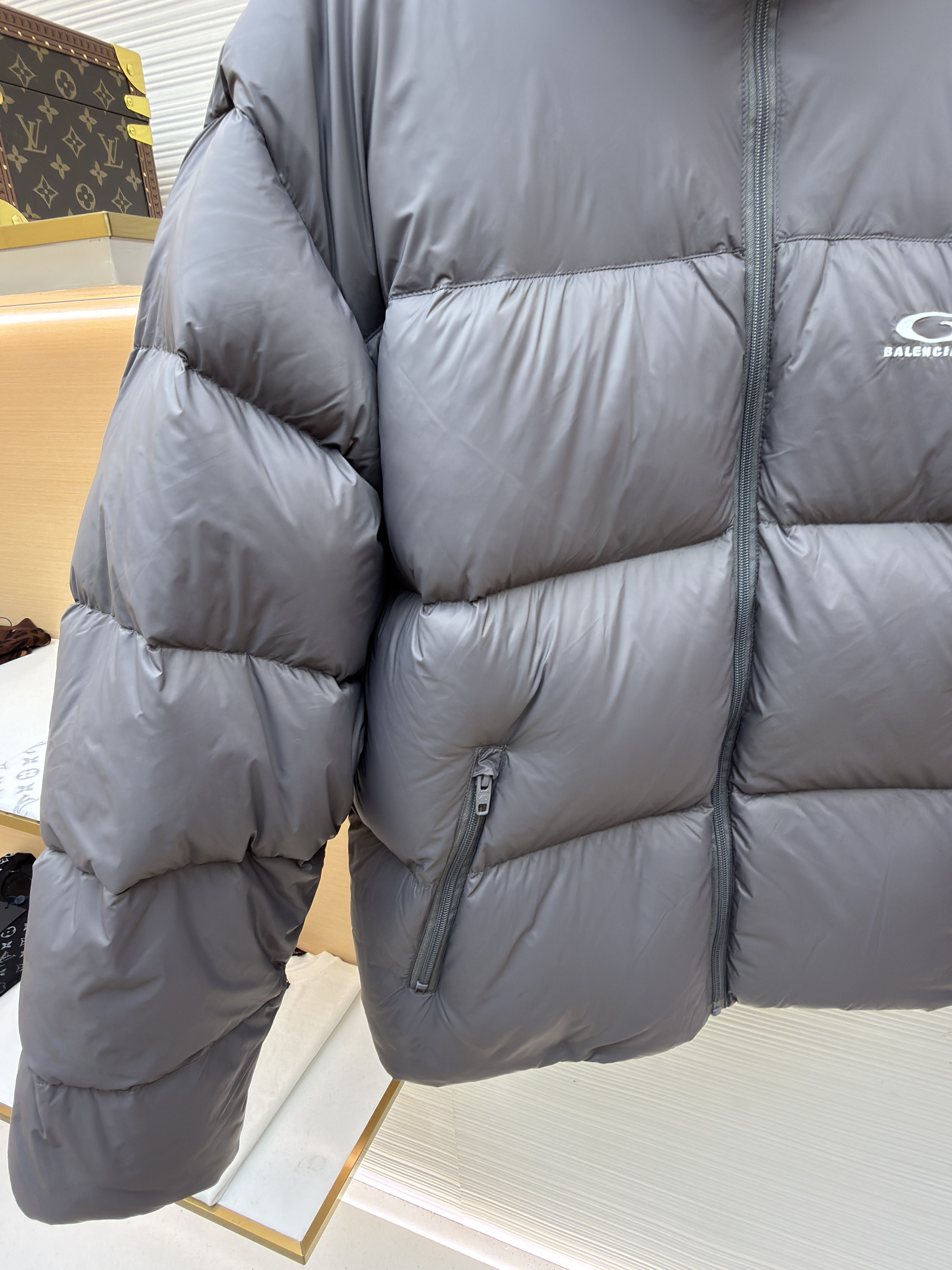 Balenciaga 巴黎世家 徽标logo拉链立领羽绒服 外套 夹克 保暖 长袖 黑色 灰色 C5