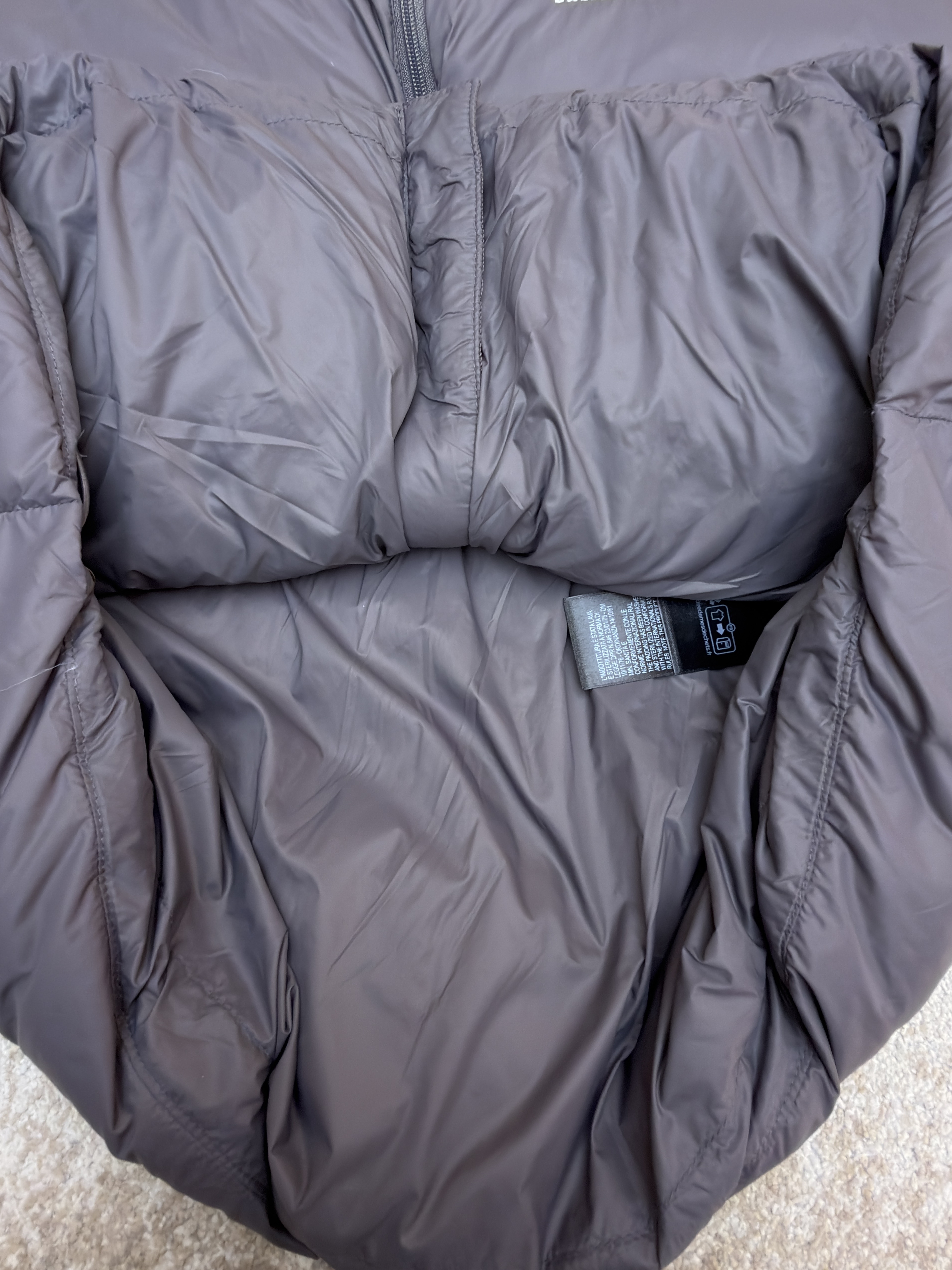 Balenciaga 巴黎世家 徽标logo拉链立领羽绒服 外套 夹克 保暖 长袖 黑色 灰色 C5