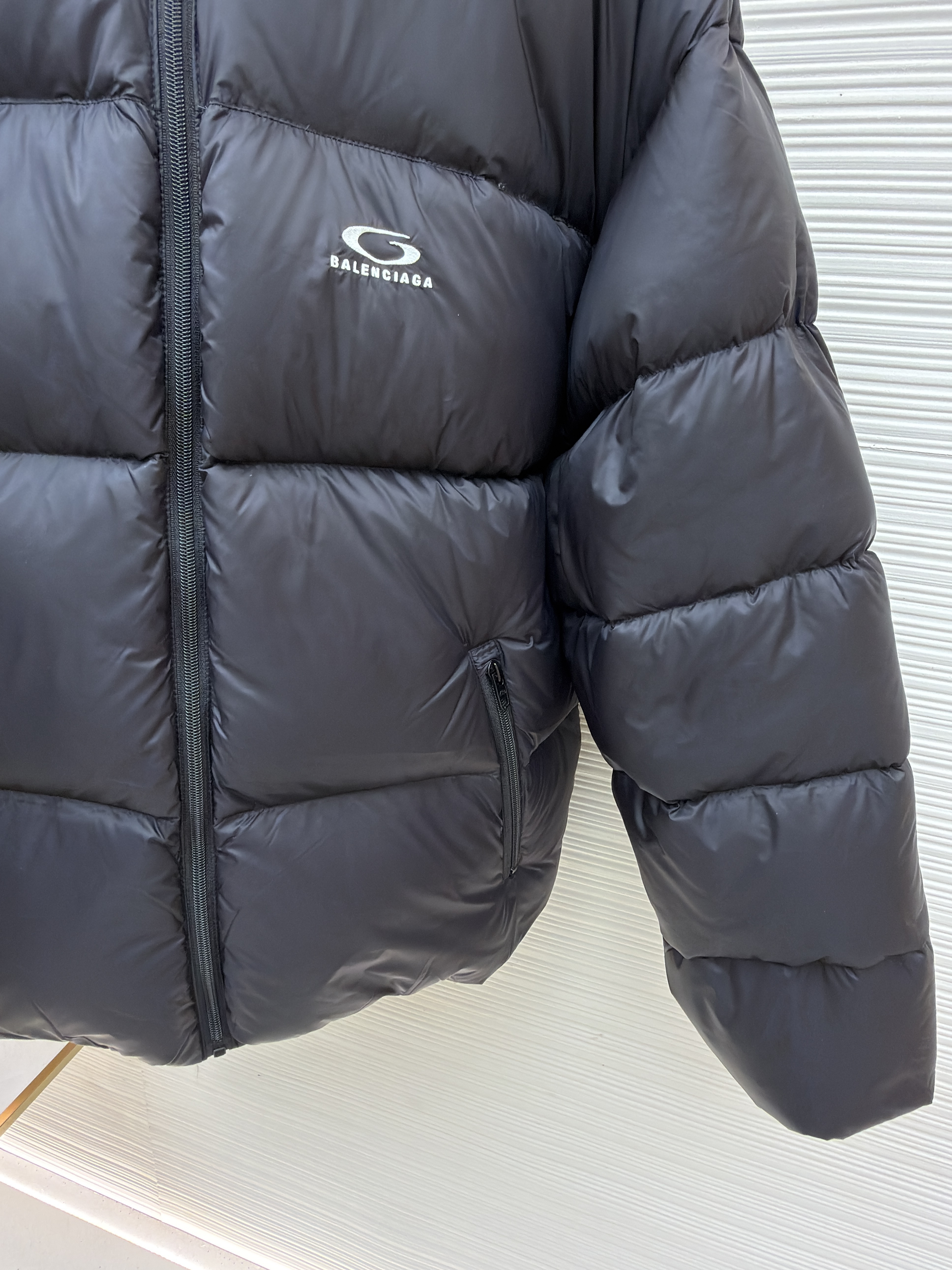 Balenciaga 巴黎世家 徽标logo拉链立领羽绒服 外套 夹克 保暖 长袖 黑色 灰色 C5