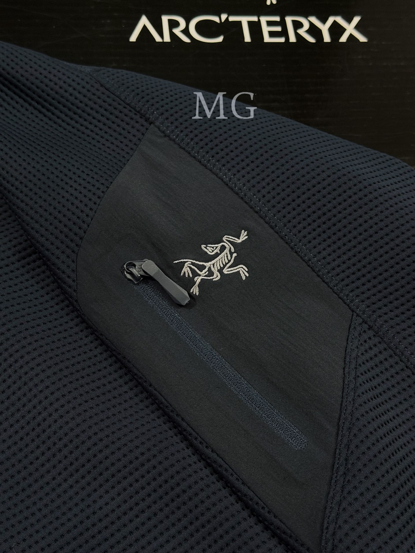 C13 台州 Arcteryx 始祖鸟 OLERA FULL ZIP HOODY 华夫格 拉链连帽 保暖 透气夹克 X000009918
