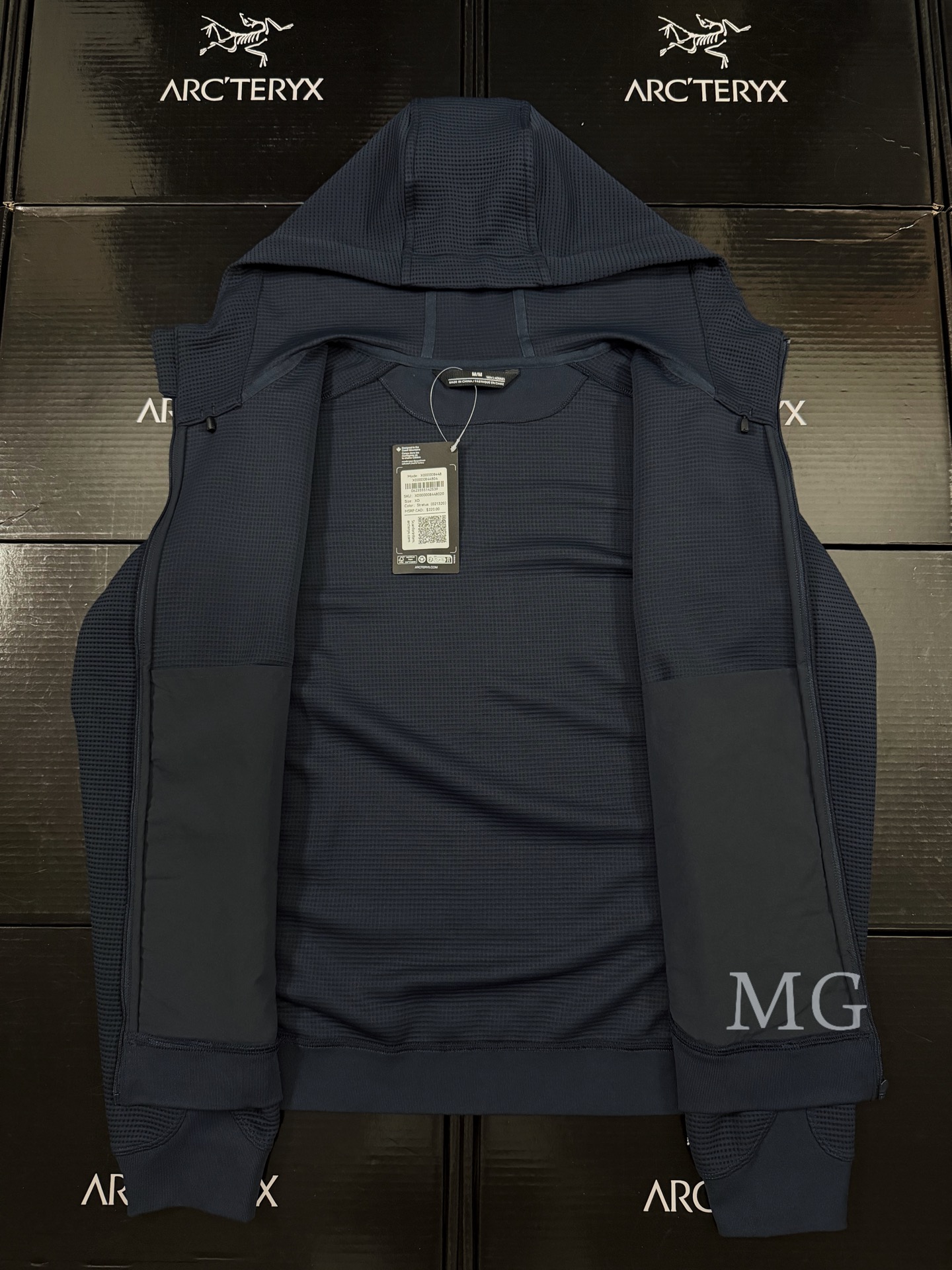 C13 台州 Arcteryx 始祖鸟 OLERA FULL ZIP HOODY 华夫格 拉链连帽 保暖 透气夹克 X000009918