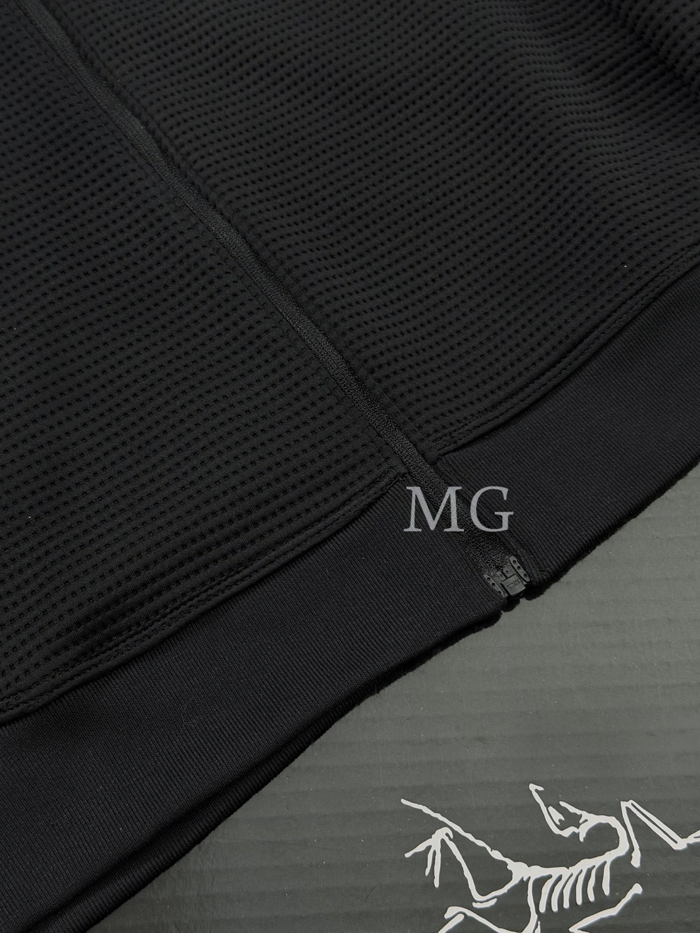 C13 台州 Arcteryx 始祖鸟 OLERA FULL ZIP HOODY 华夫格 拉链连帽 保暖 透气夹克 X000009918