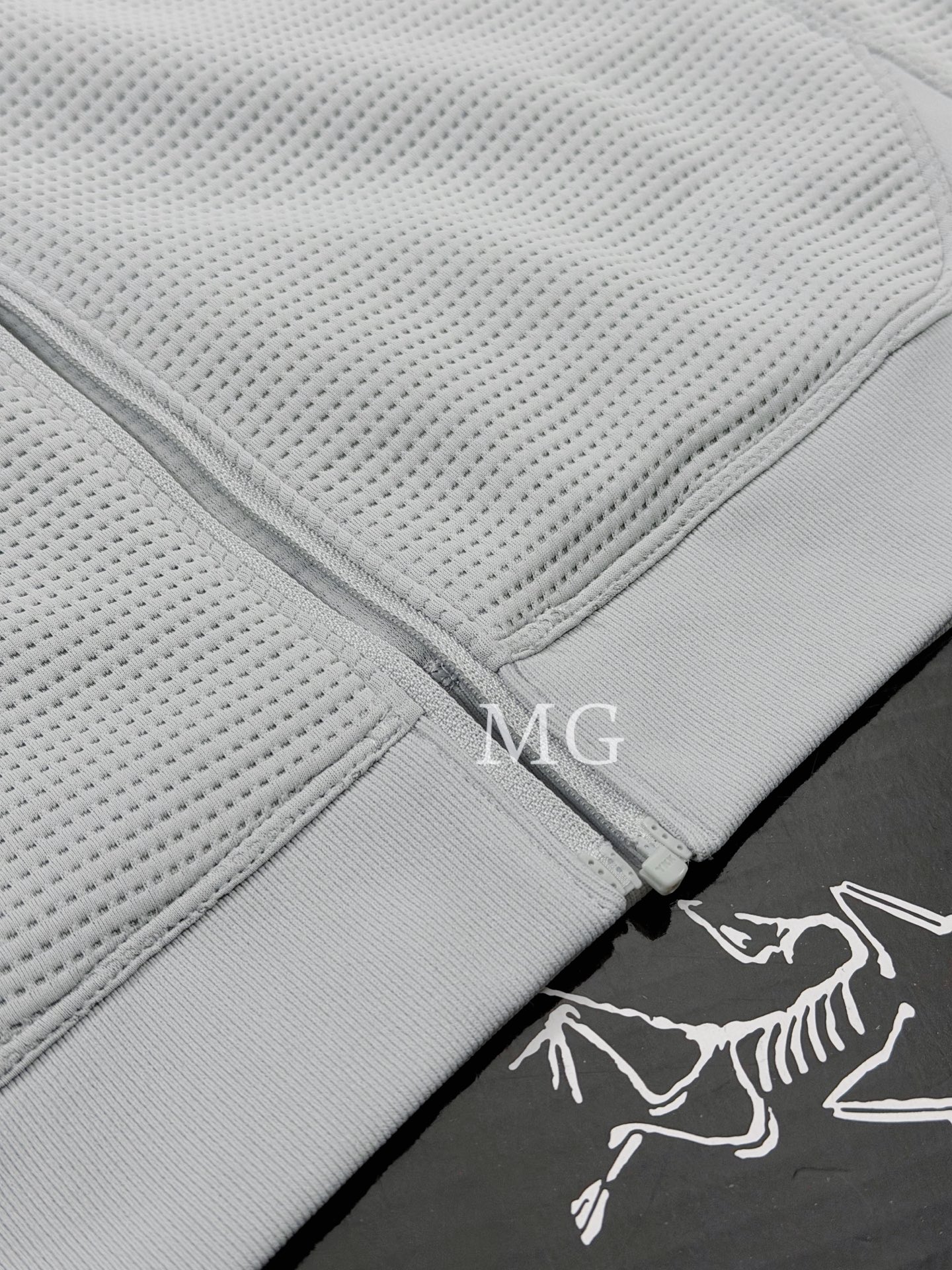 C13 台州 Arcteryx 始祖鸟 OLERA FULL ZIP HOODY 华夫格 拉链连帽 保暖 透气夹克 X000009918