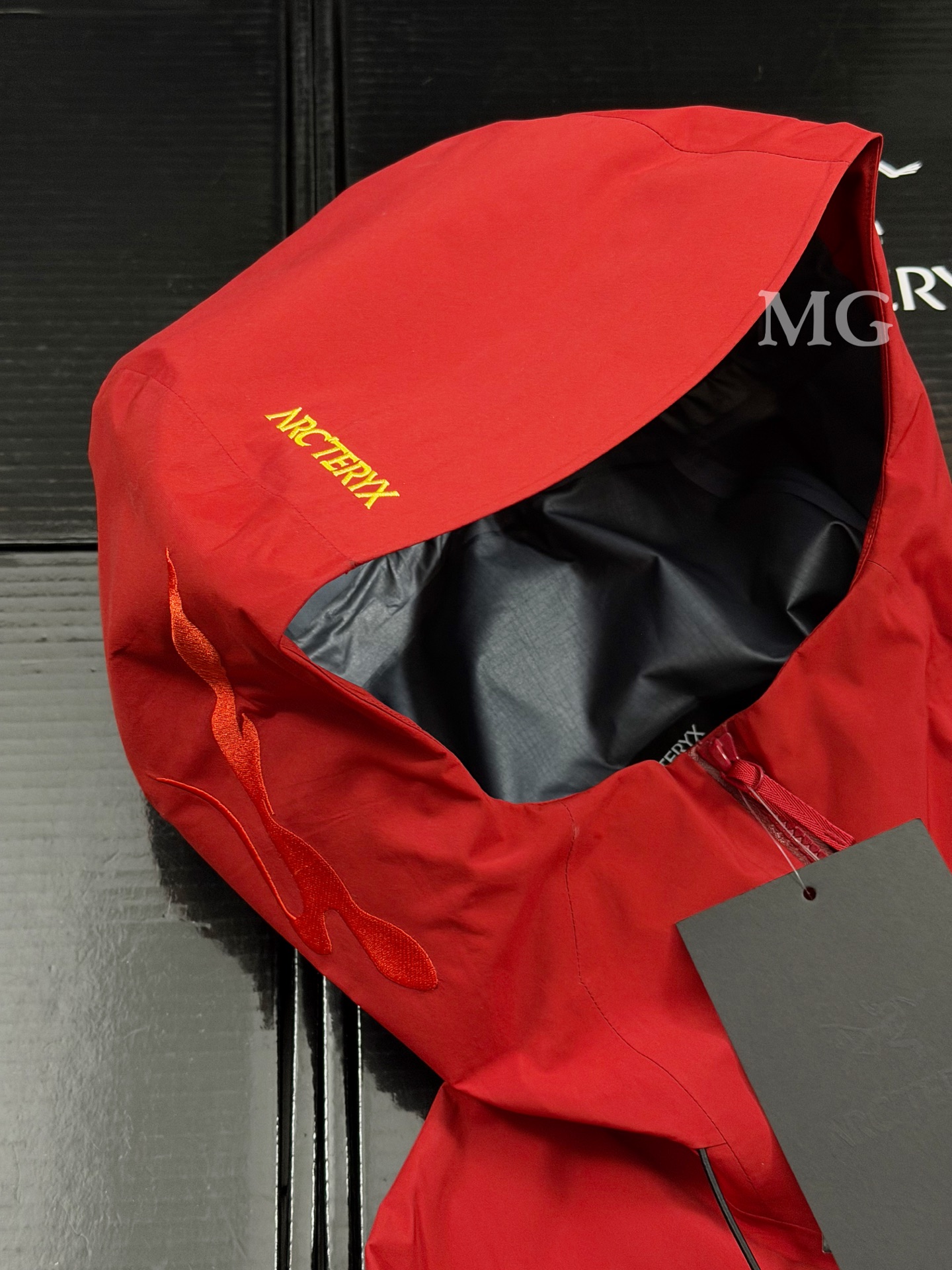 C05 台州 Arcteryx 始祖鸟 RUSH JACKET-YEAR OF THEHORSE 马年新春限定 GTX 硬壳连帽 防风防水 耐磨 长袖 男款B5- X000009965
