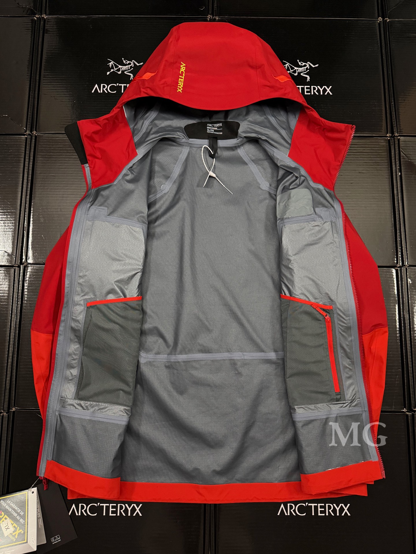 C05 台州 Arcteryx 始祖鸟 RUSH JACKET-YEAR OF THEHORSE 马年新春限定 GTX 硬壳连帽 防风防水 耐磨 长袖 男款B5- X000009965