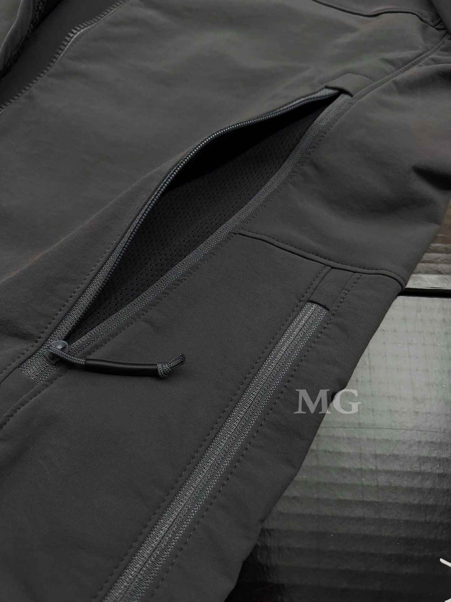 G84 台州 Arcteryx 始祖鸟 军鸟 战术 机能 LEAF PATROL JACKET AR 软壳 夹克 长袖 男款B0-X000005290