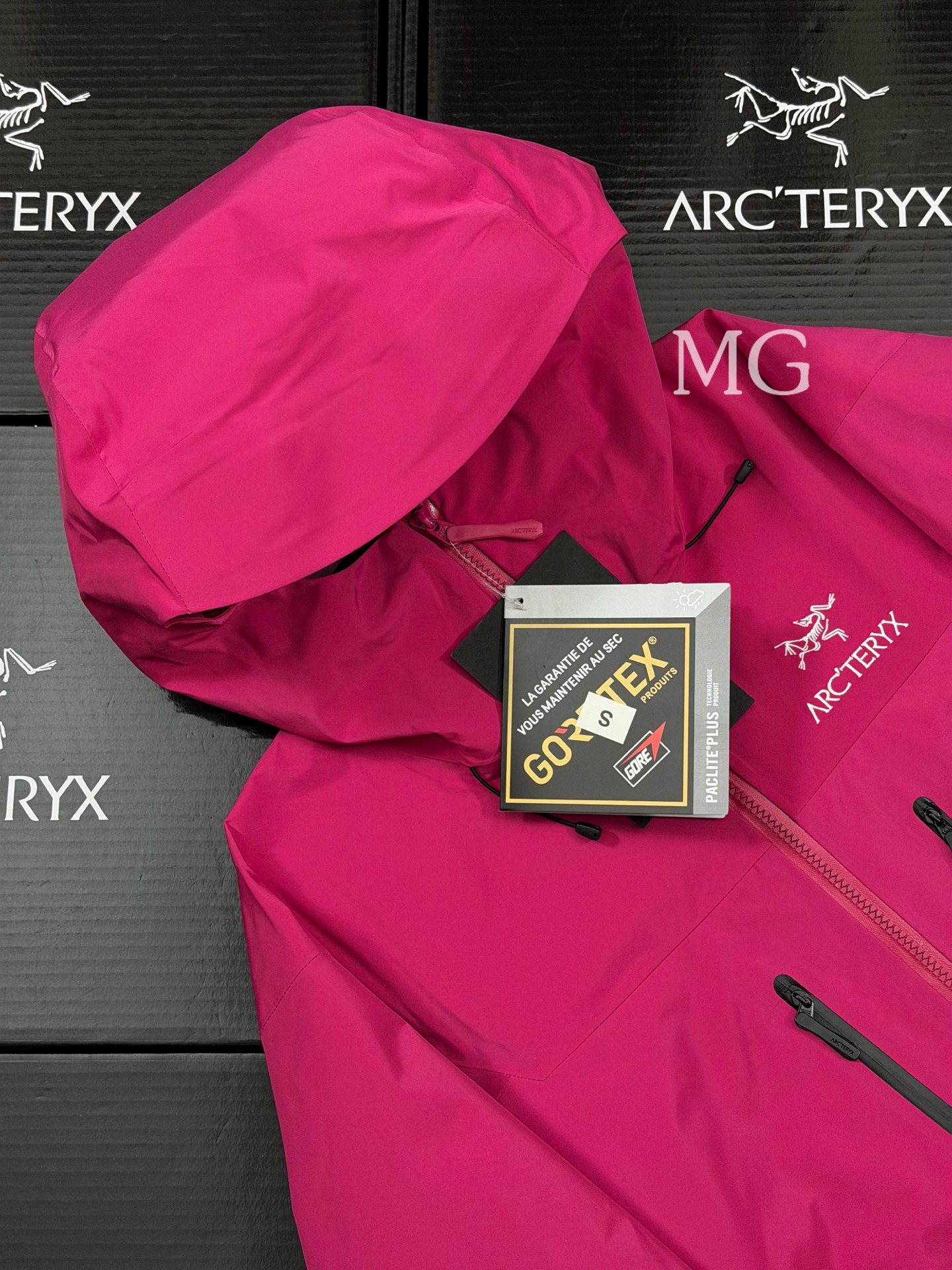 G13 台州 第7代 Arcteryx 始祖鸟 Alpha SV GORE-TEX Pro 冲锋 硬壳 防风防水 夹克 长袖 男款B5 玫红 X000007555