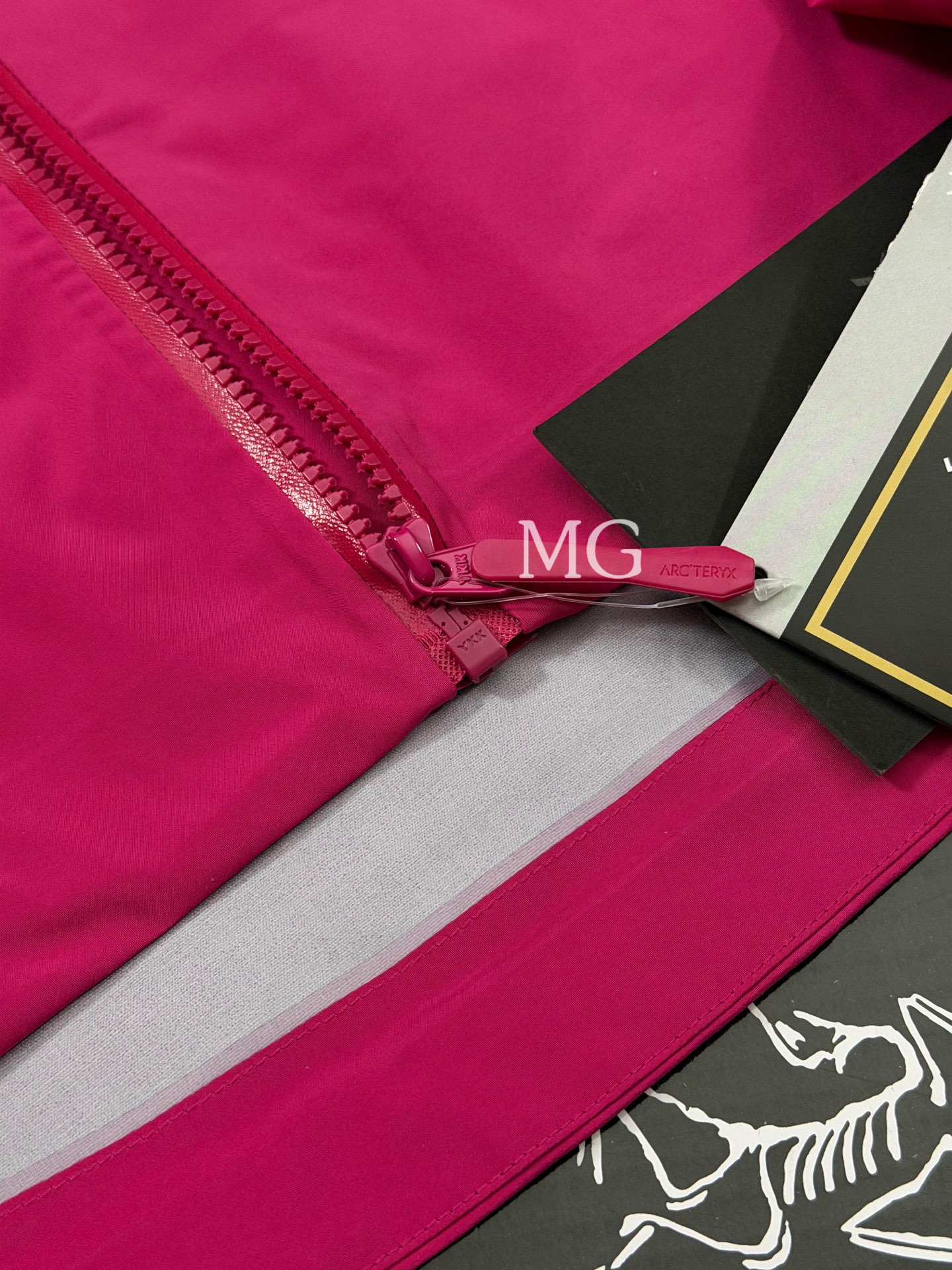 G13 台州 第7代 Arcteryx 始祖鸟 Alpha SV GORE-TEX Pro 冲锋 硬壳 防风防水 夹克 长袖 男款B5 玫红 X000007555