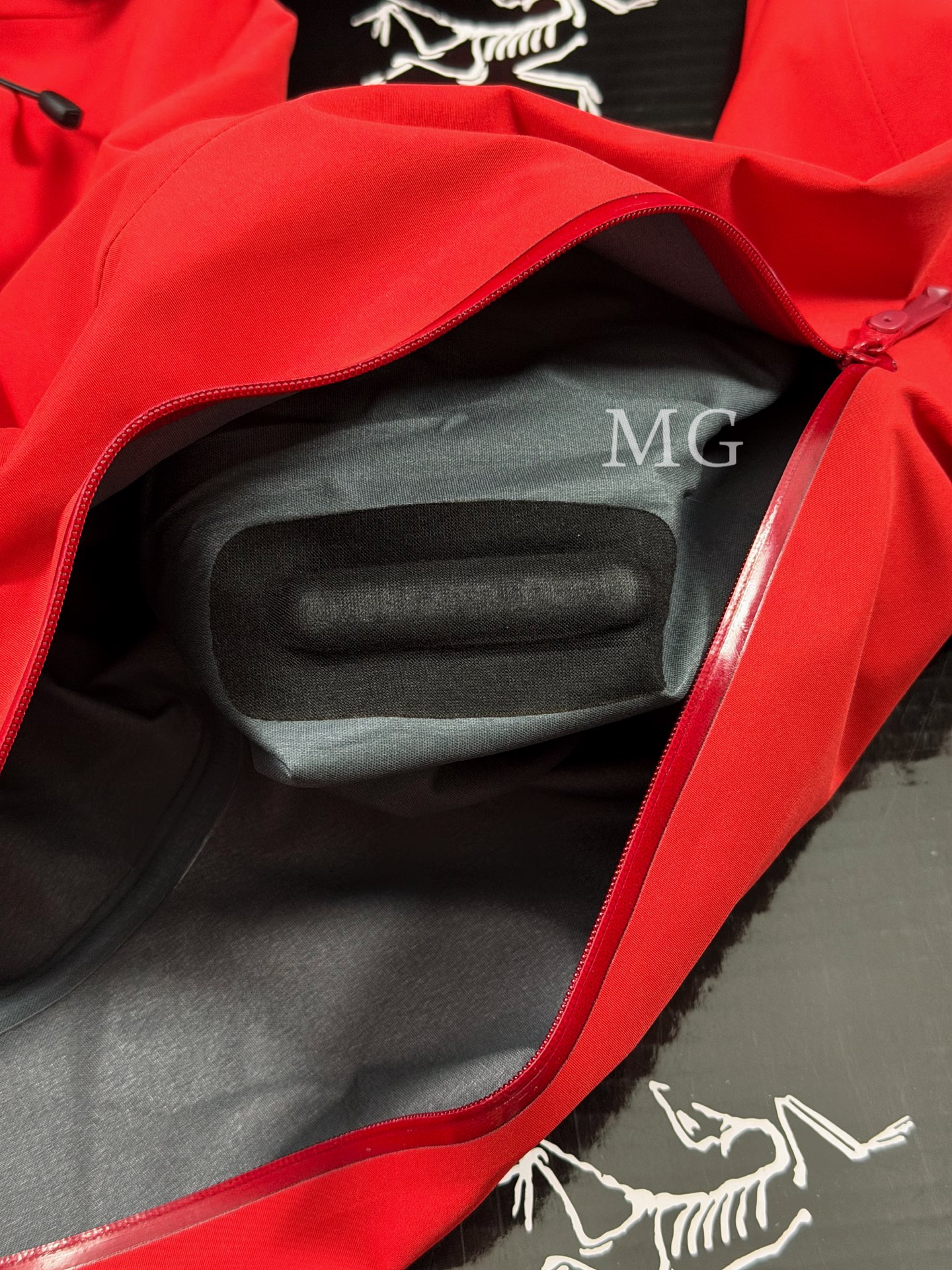 G13 台州 第7代 Arcteryx 始祖鸟 Alpha SV GORE-TEX Pro 冲锋 硬壳 防风防水 夹克 长袖 男款B5 雀跃红 X000007555