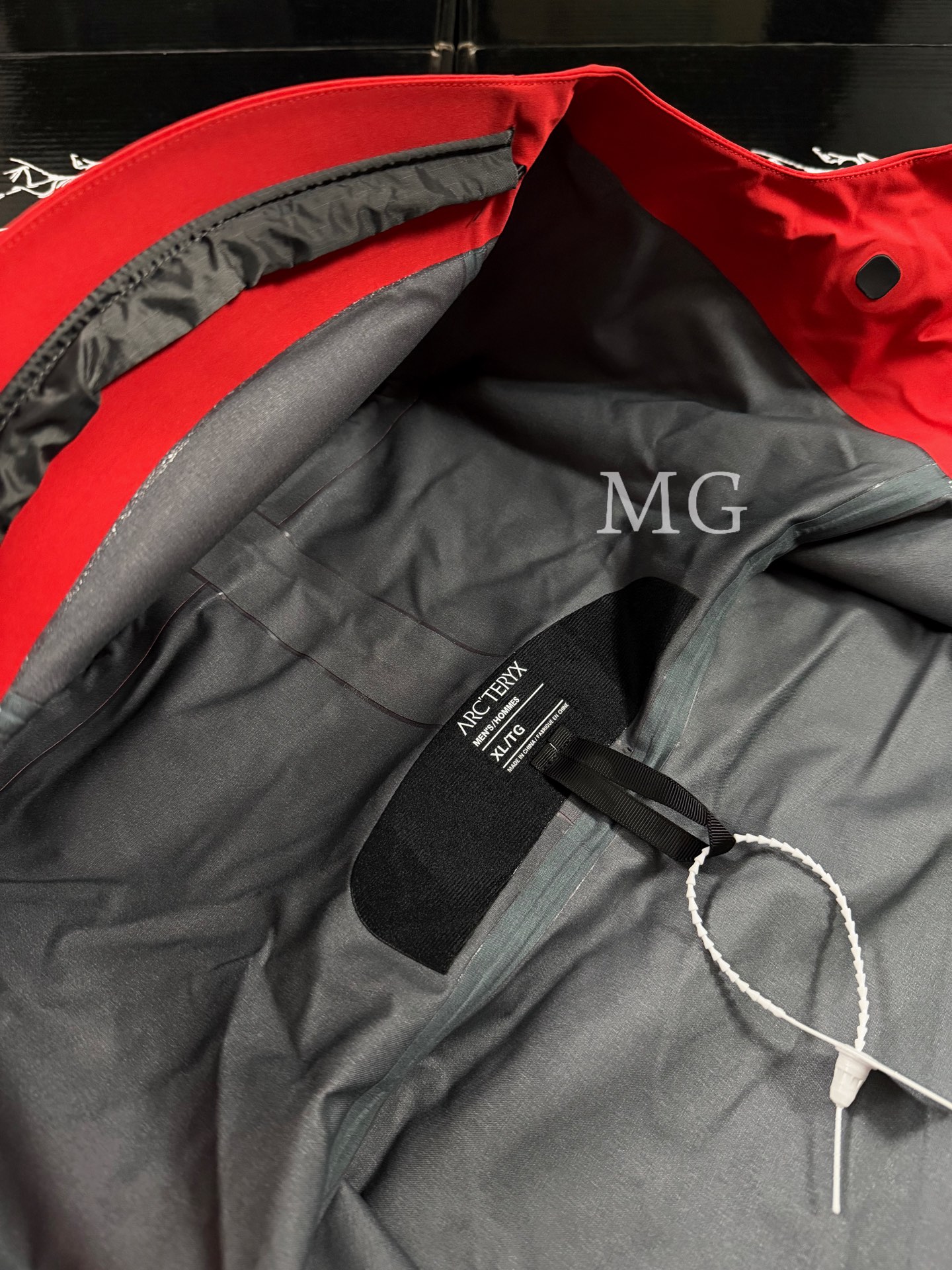 G13 台州 第7代 Arcteryx 始祖鸟 Alpha SV GORE-TEX Pro 冲锋 硬壳 防风防水 夹克 长袖 男款B5 雀跃红 X000007555
