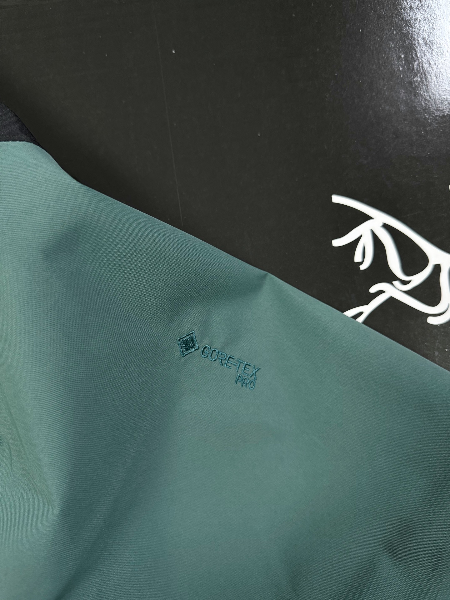 G13 台州 第7代 Arcteryx 始祖鸟 Alpha SV GORE-TEX Pro 冲锋 硬壳 防风防水 夹克 长袖 男款B5 黑金绿X000007555