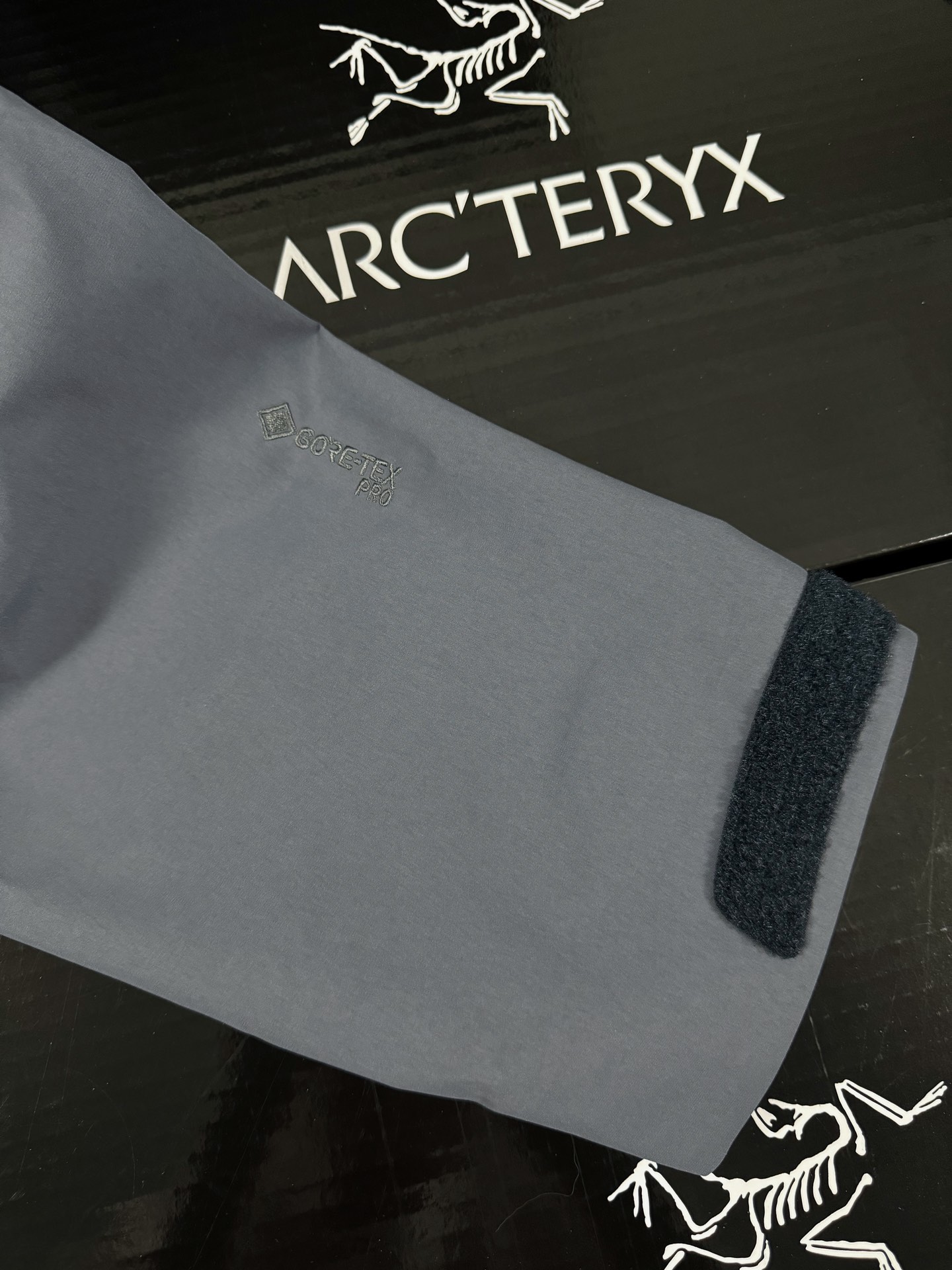 G13 台州 第7代 Arcteryx 始祖鸟 Alpha SV GORE-TEX Pro 冲锋 硬壳 防风防水 夹克 长袖 男款B5 灰色X000007555