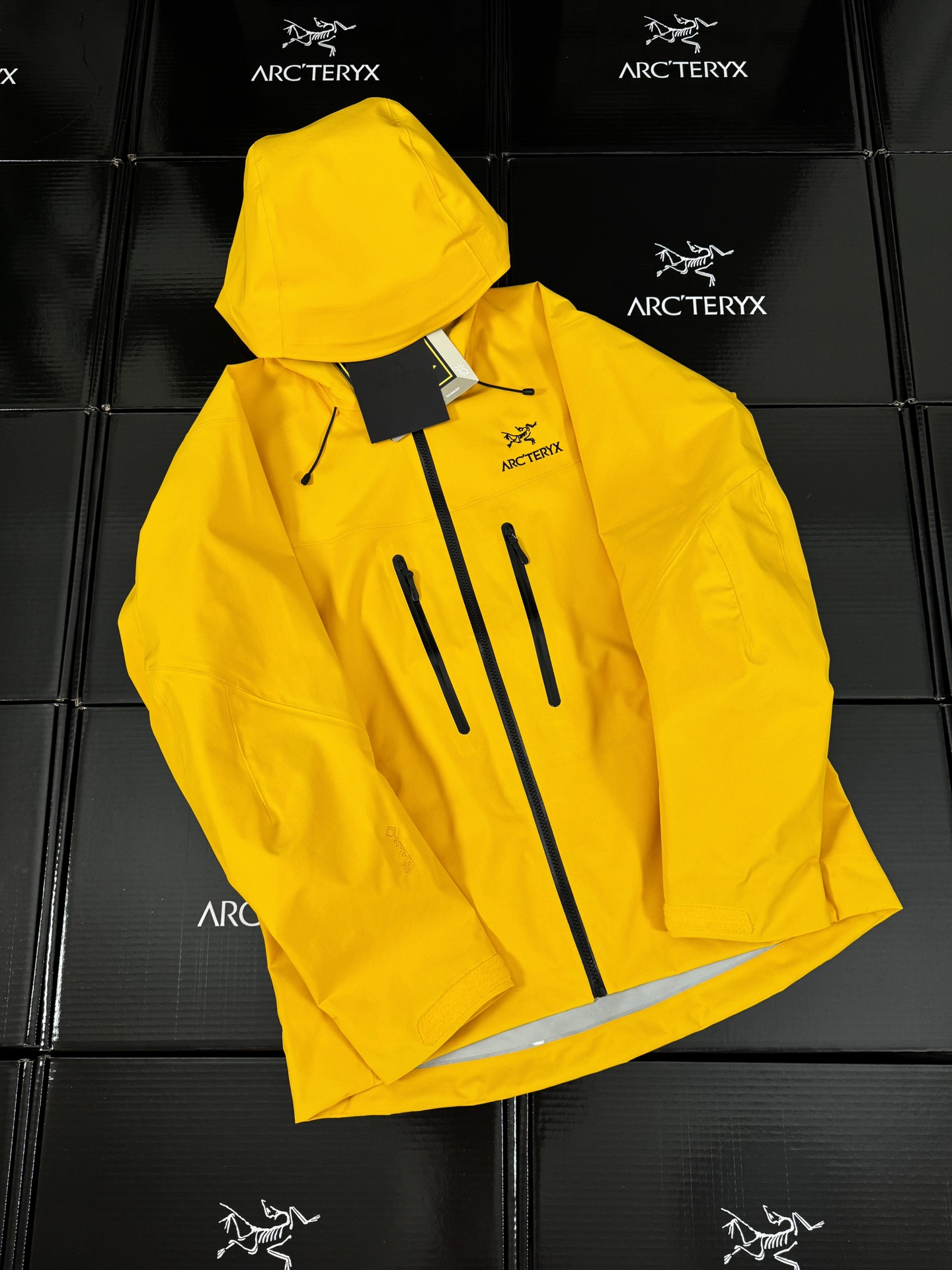 G13 台州 第7代 Arcteryx 始祖鸟 Alpha SV GORE-TEX Pro 冲锋 硬壳 防风防水 夹克 长袖 男款B5 黄色X000007555