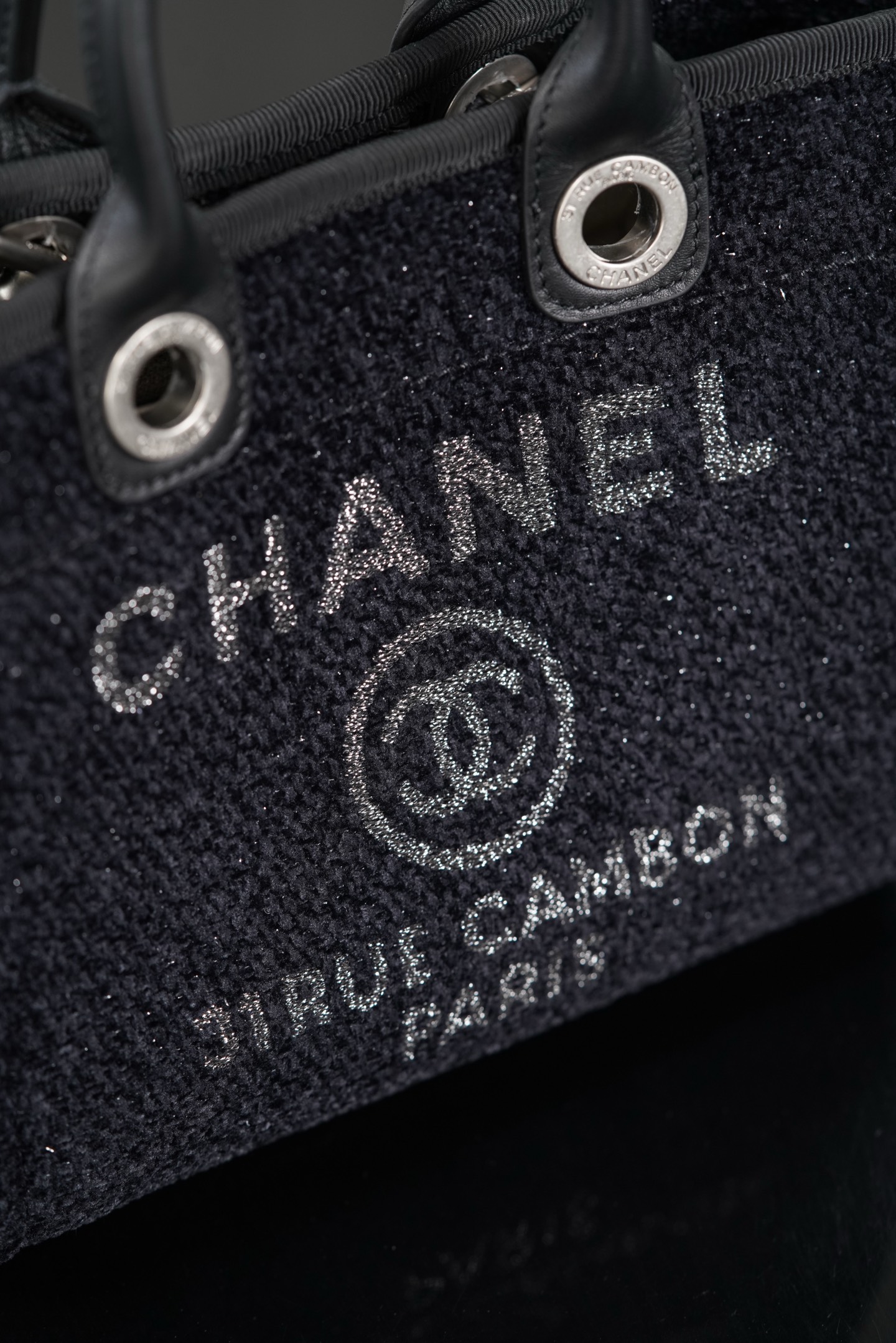 CHANEL 单肩手提 26A 双C LOGO - (Black ) Small Beach Shoulder Bag-A0- AS6374-B24735-94305