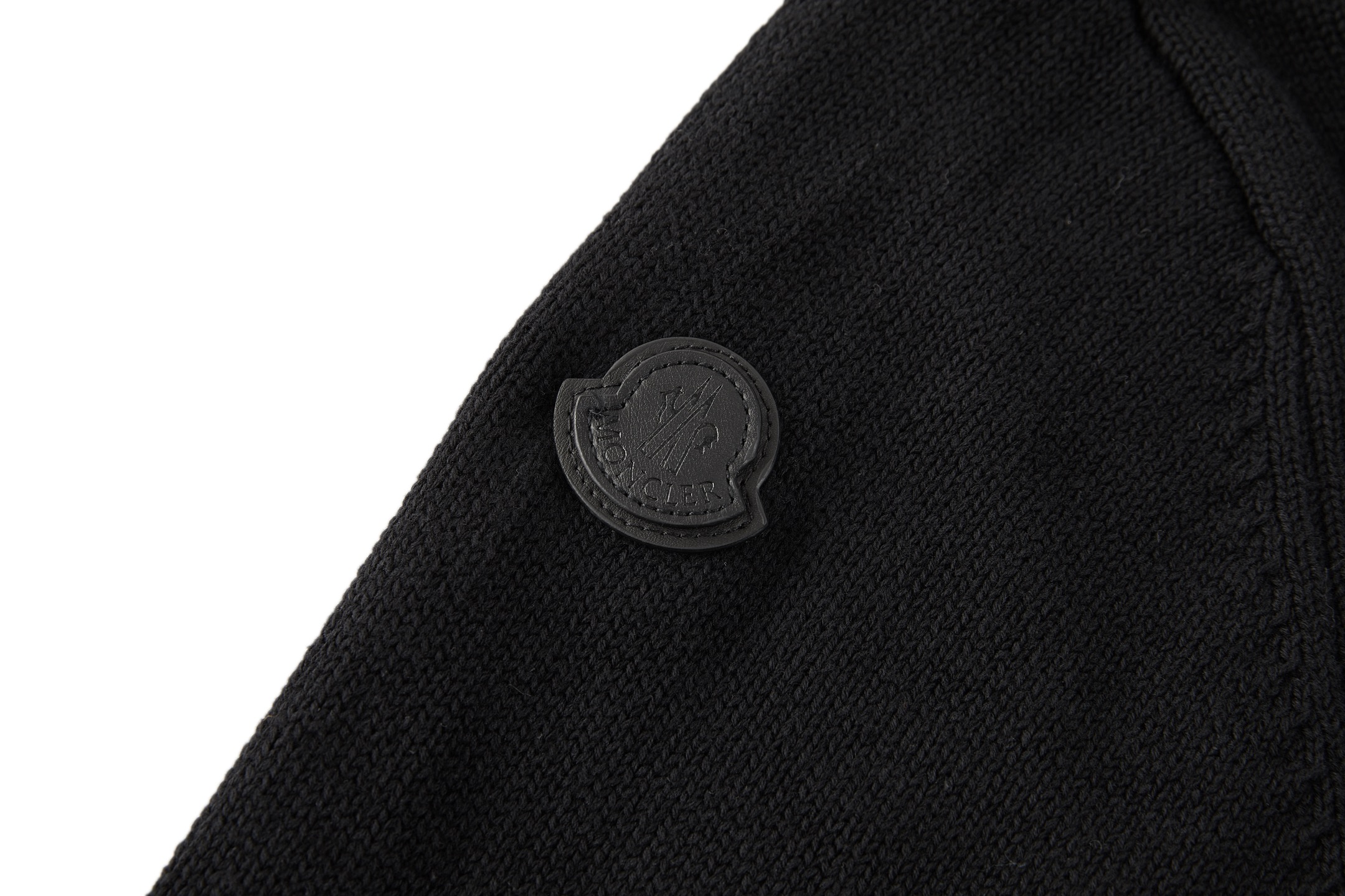 Moncler 蒙口硅胶徽标圆领毛衣 针织衫 外套 秋冬款 黑色 B0 
